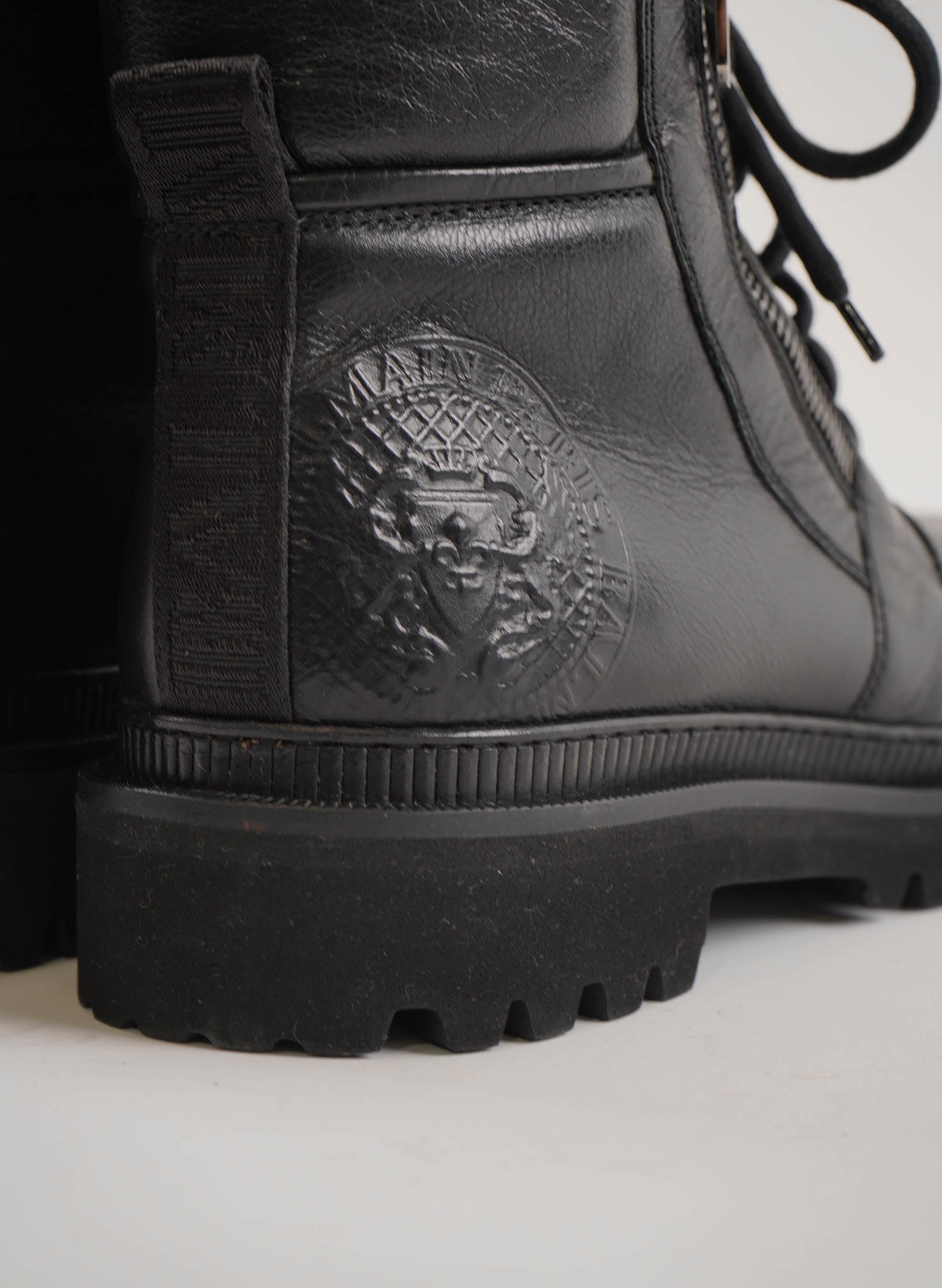 Bottes de combat en cuir à logo Balmain Army Ranger en relief