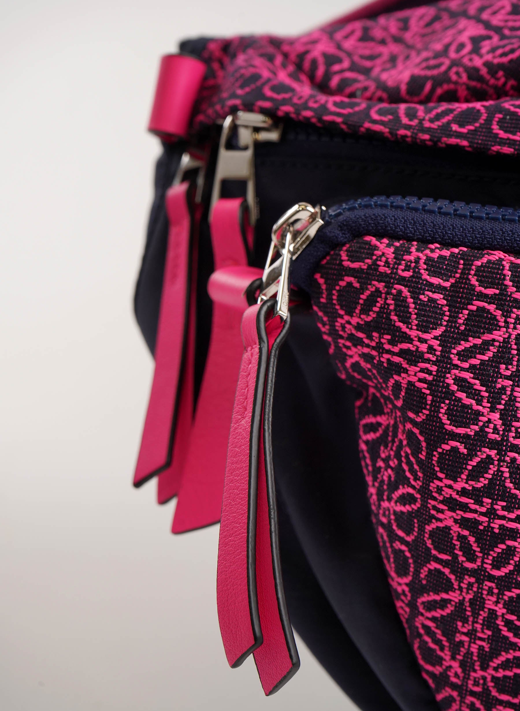 Sac banane Loewe Anagram en jacquard et nylon grand format