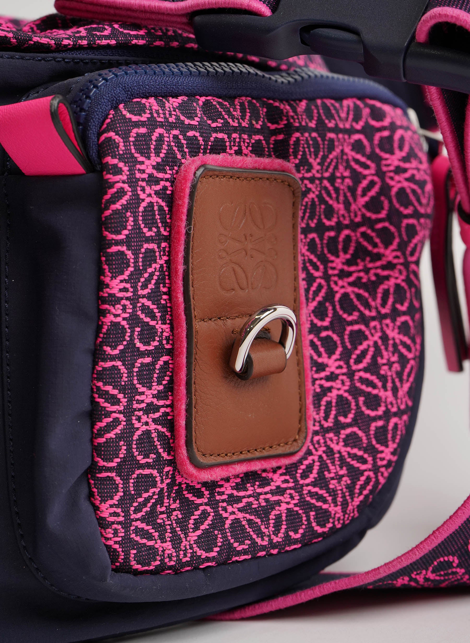 Sac banane Loewe Anagram en jacquard et nylon grand format