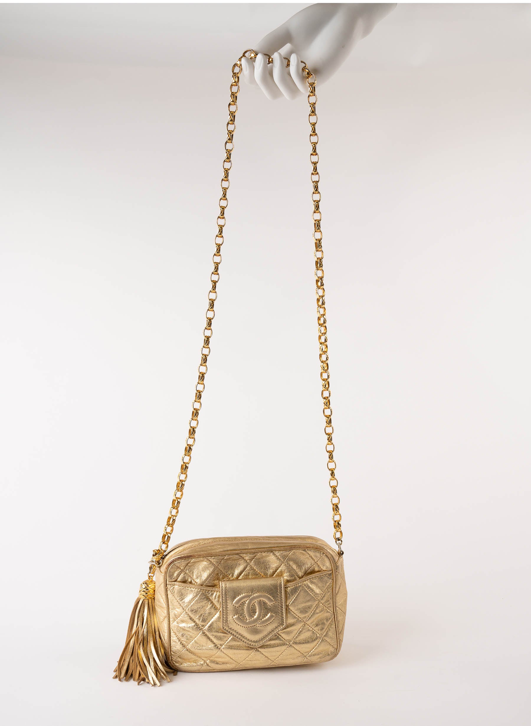 Sac à caméra Chanel Vintage CC à pompon