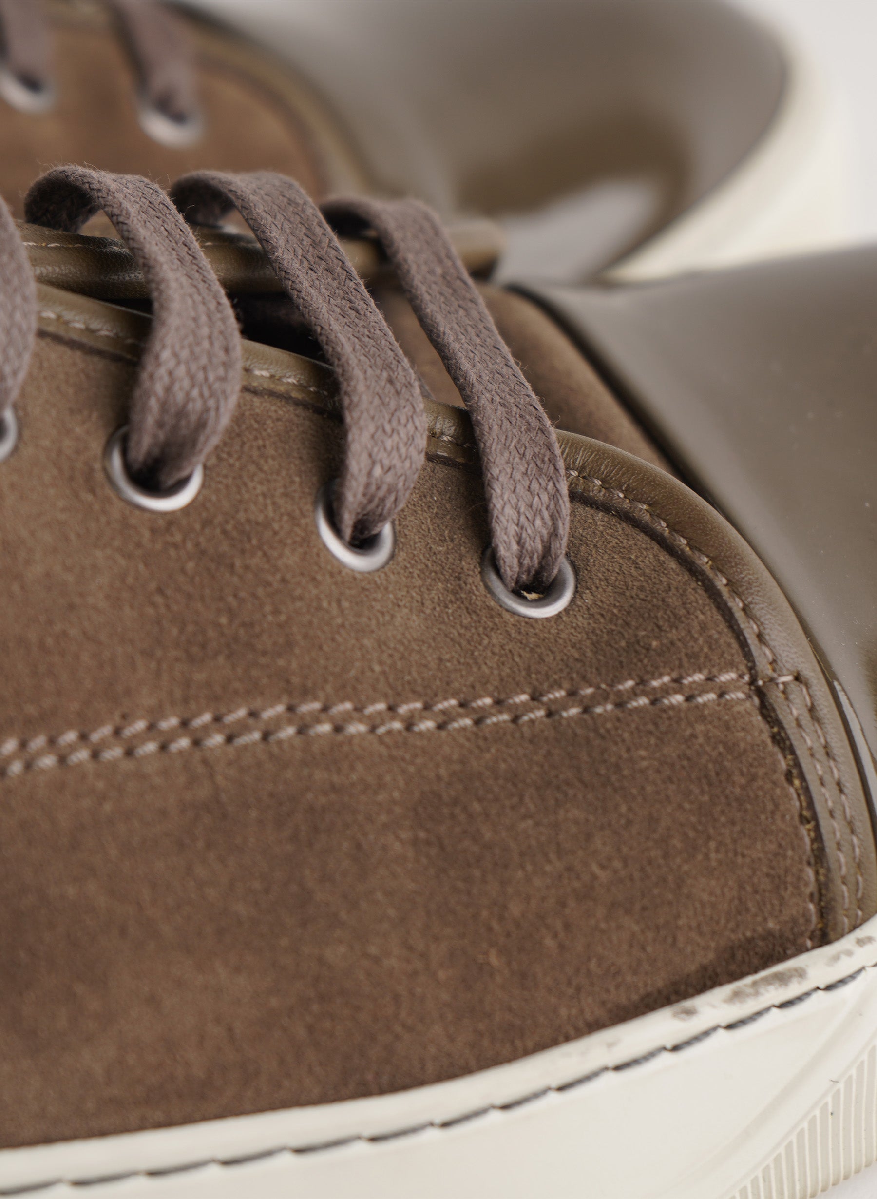 Baskets basses Lanvin en cuir verni et daim