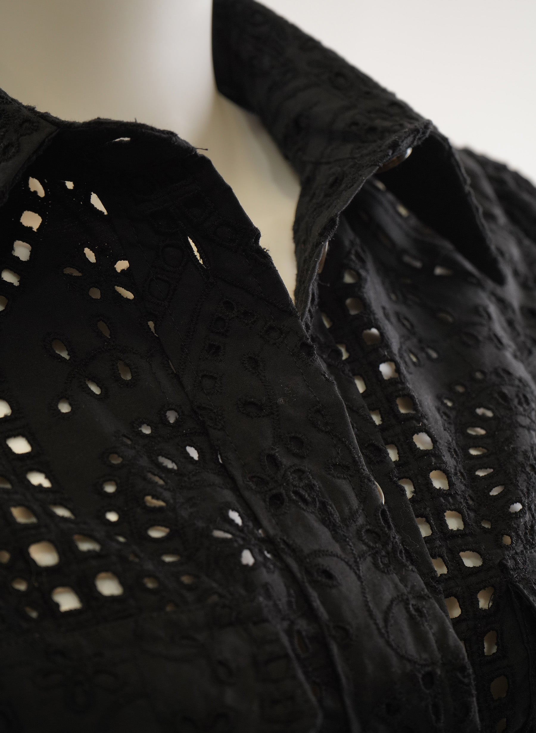 Mini-robe en broderie anglaise à manches ballon Ganni