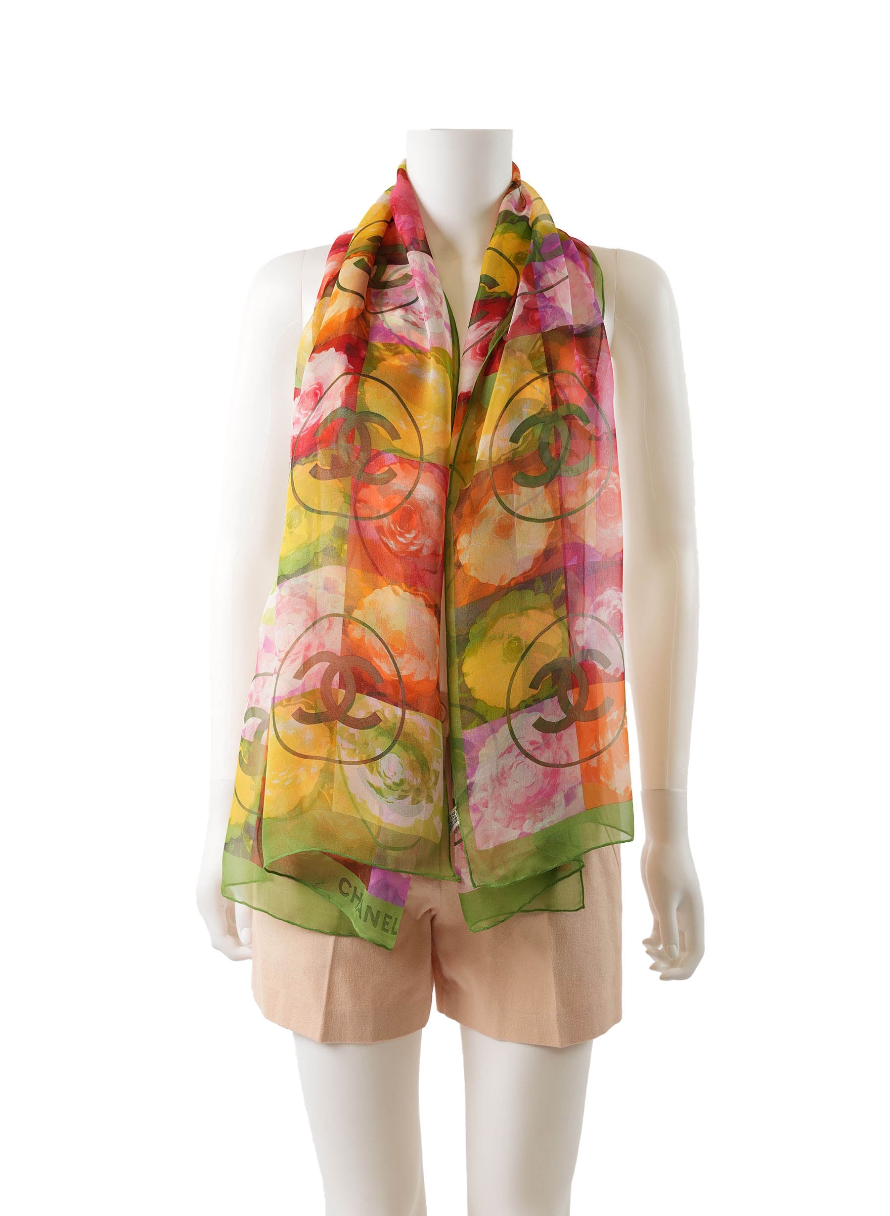 Foulard en soie Chanel CC