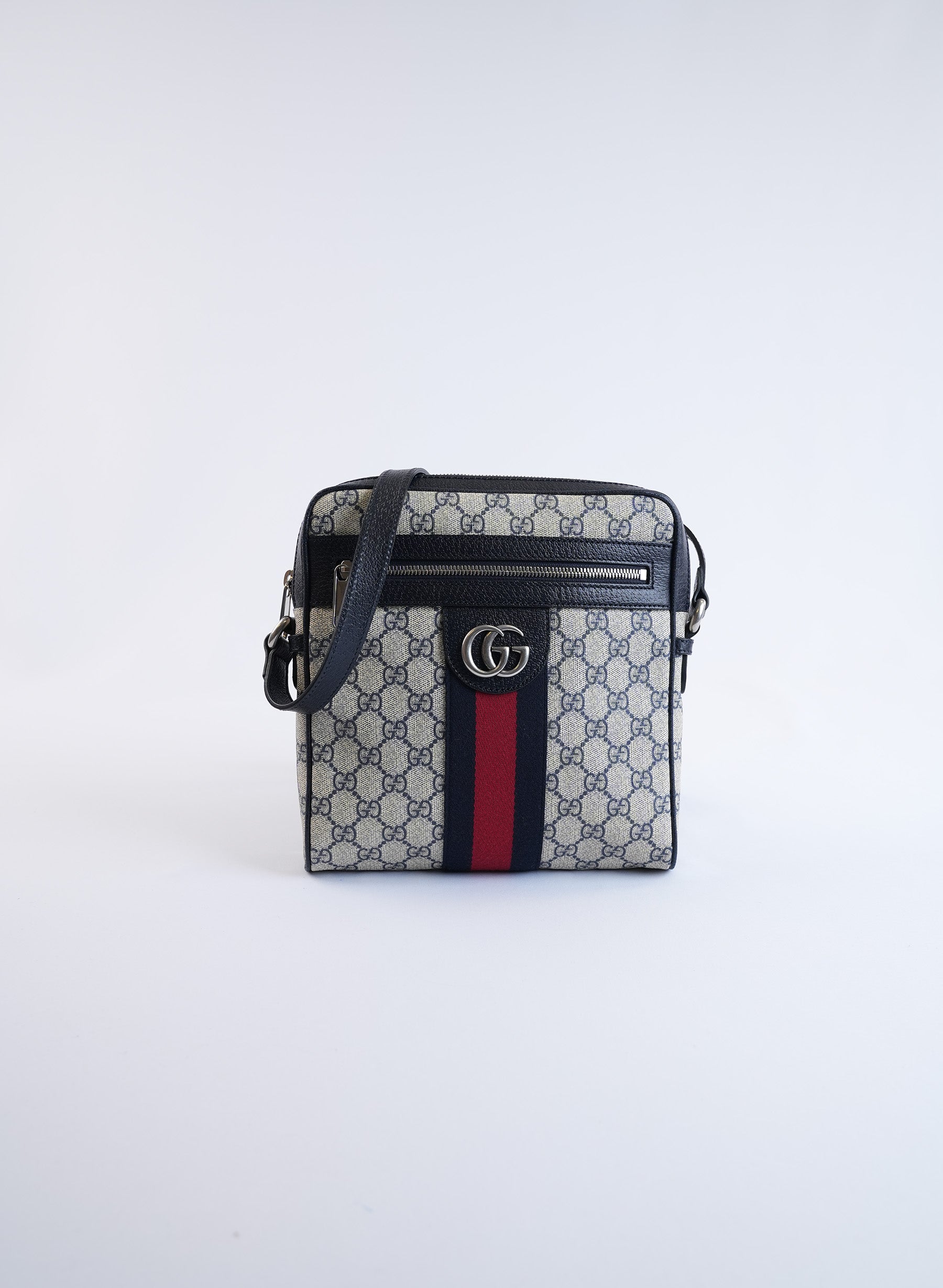 Gucci Ophidia GG Supreme Small Messenger Bag