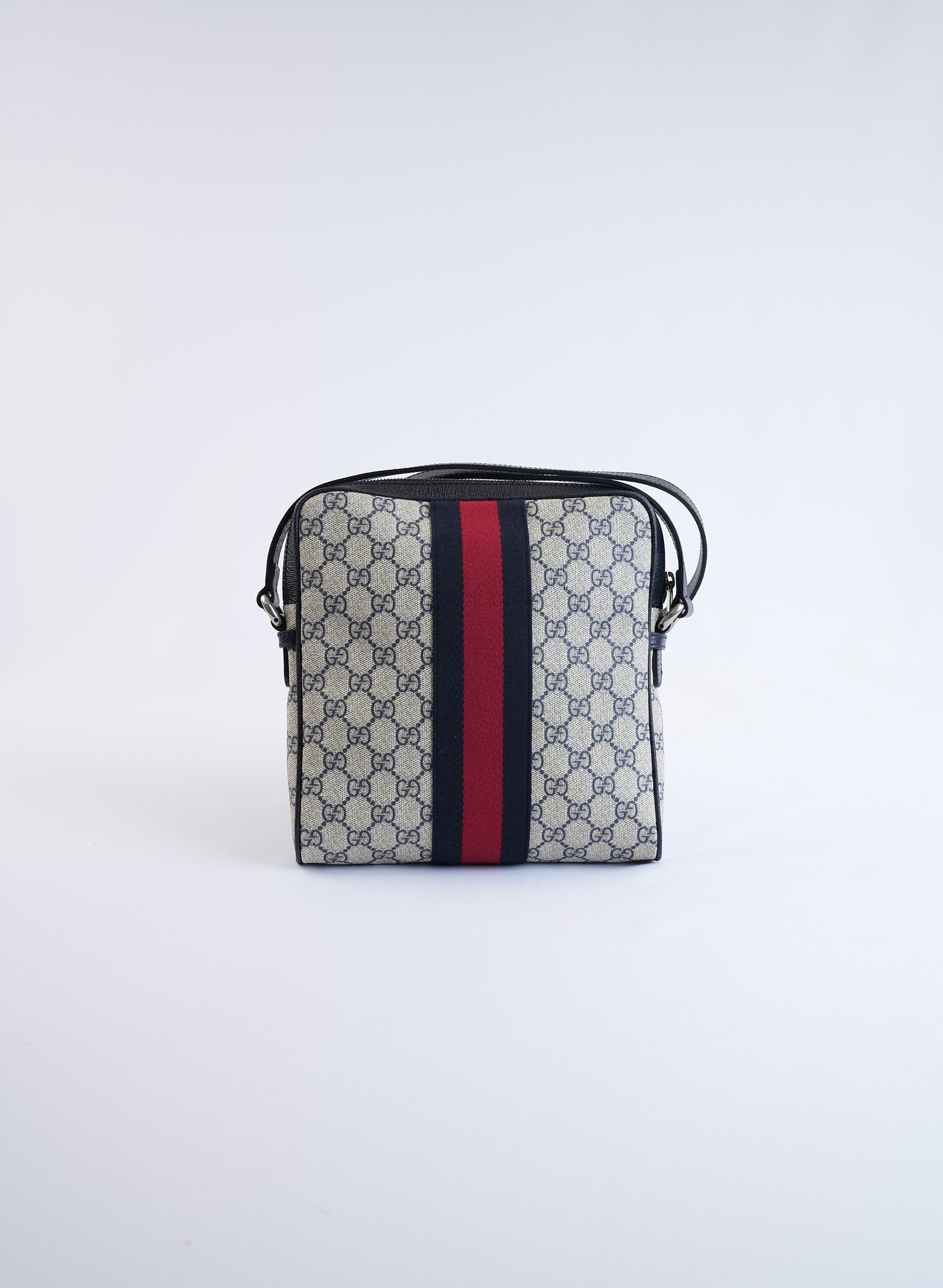 Gucci Ophidia GG Supreme Small Messenger Bag