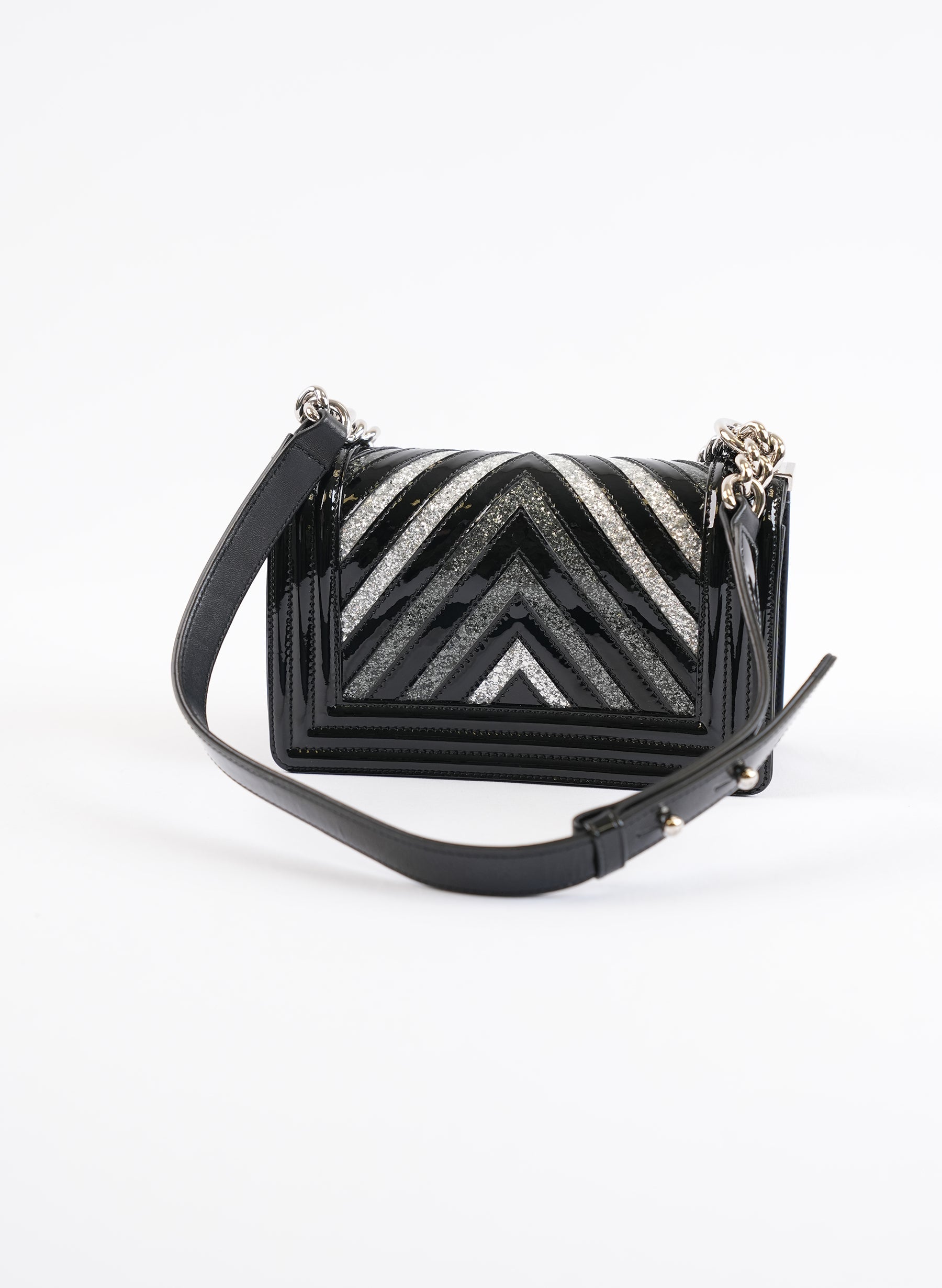 Sac à rabat Chanel Boy matelassé en PVC verni pailleté