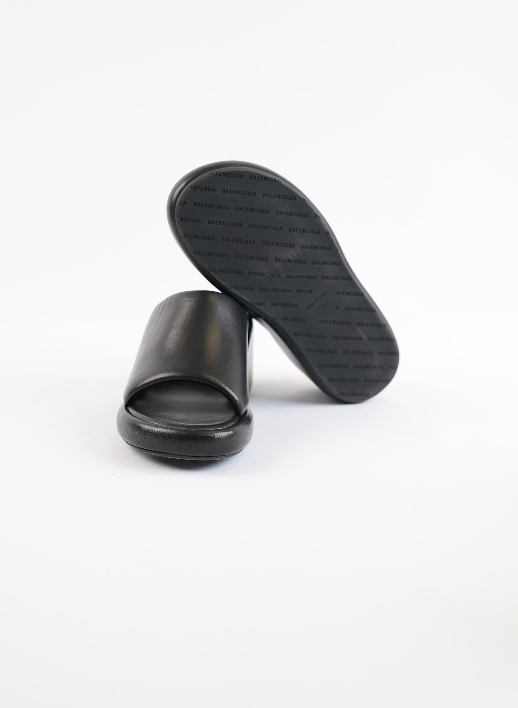 Sandales compensées Balenciaga Rise en cuir d'agneau noir