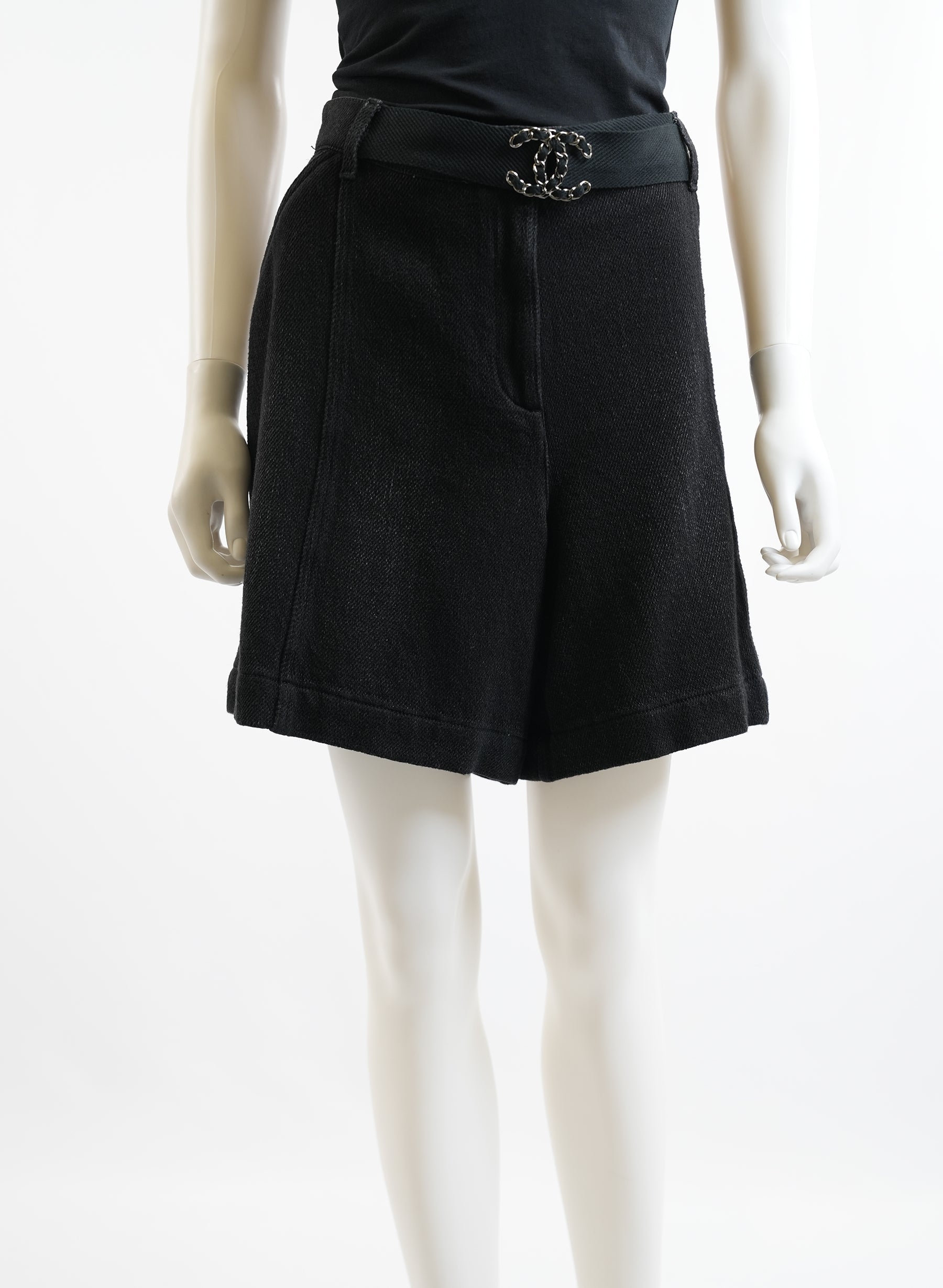 Short en jean Chanel