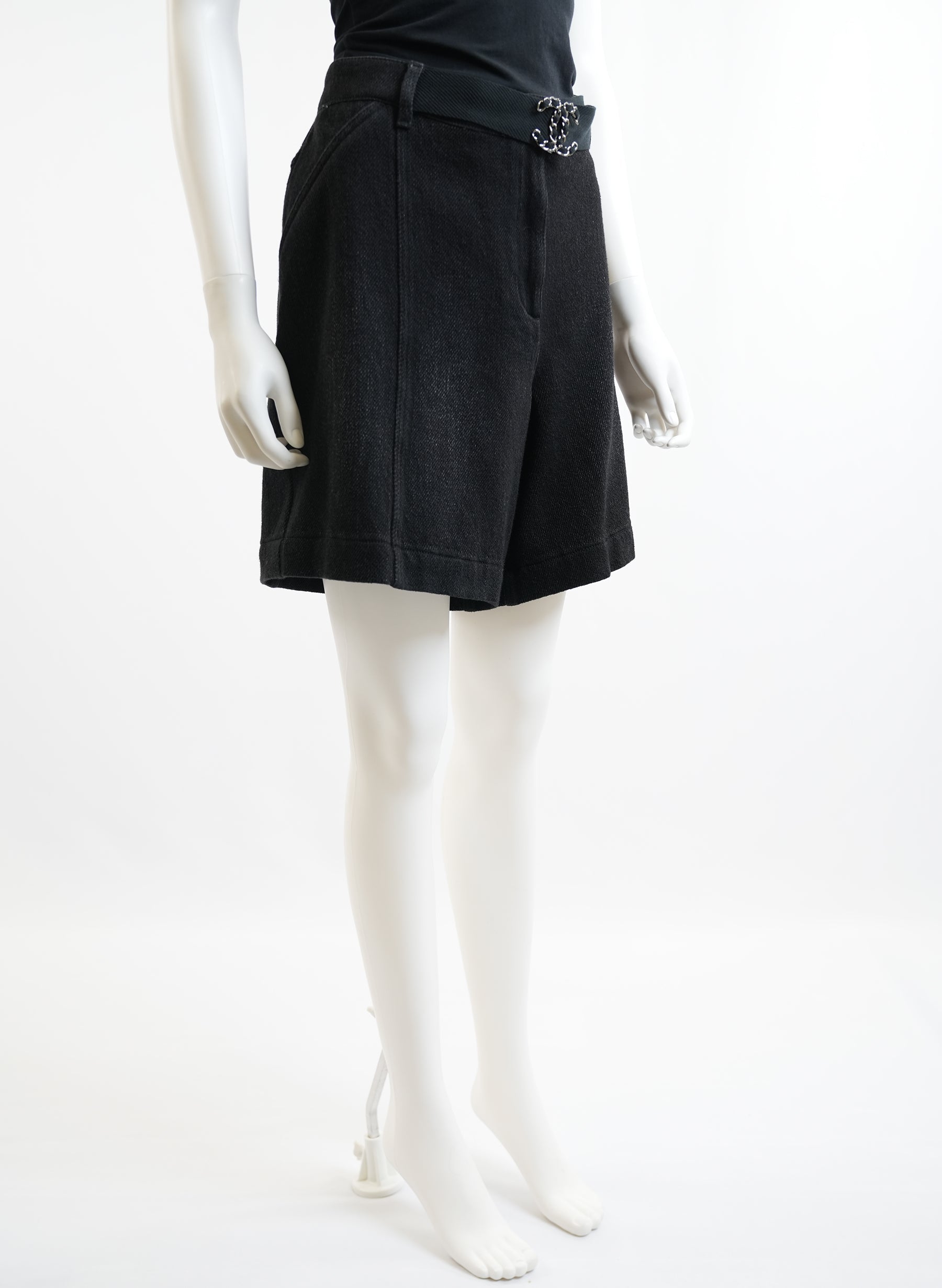 Short en jean Chanel