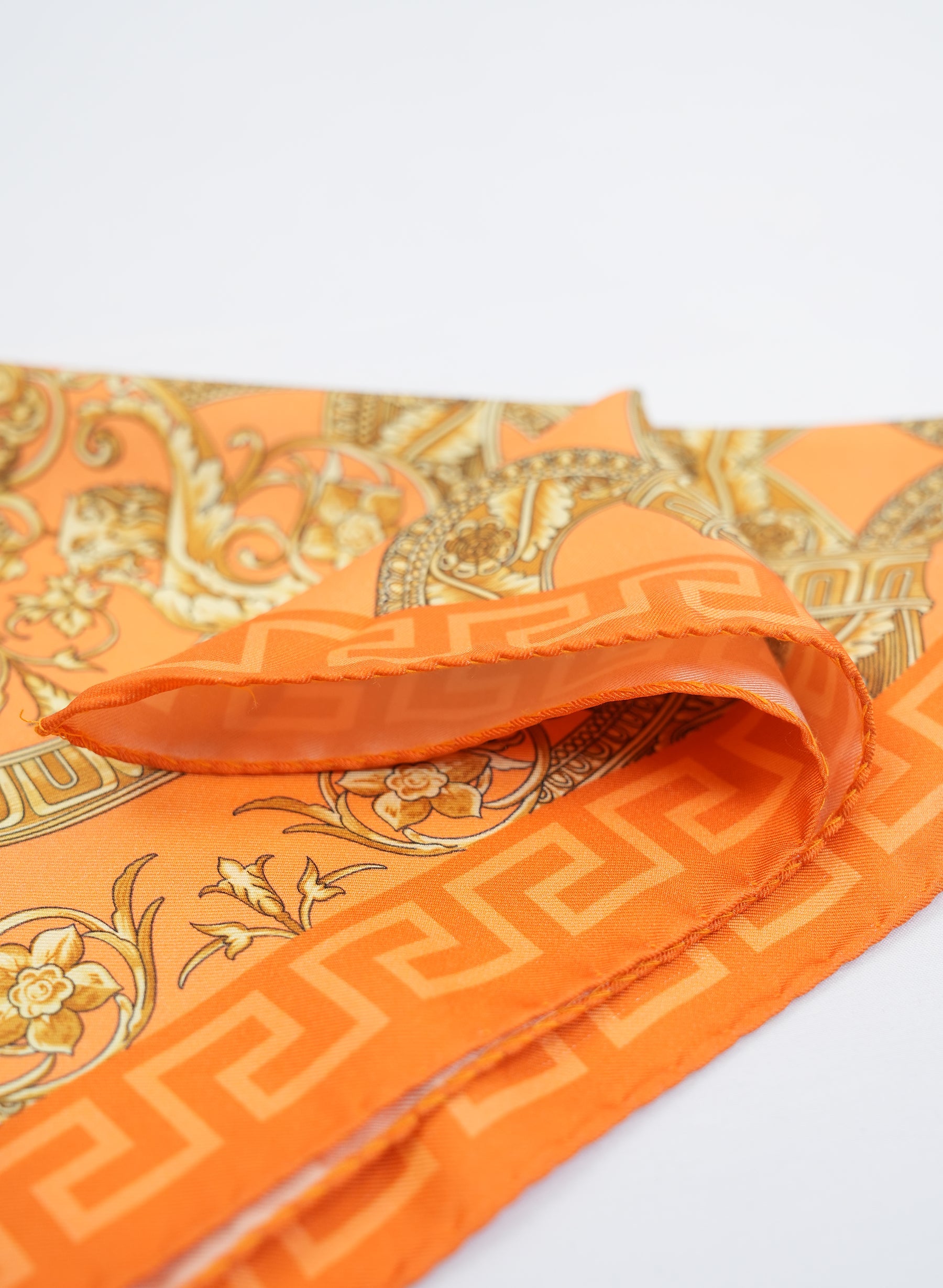 Écharpe en soie Versace