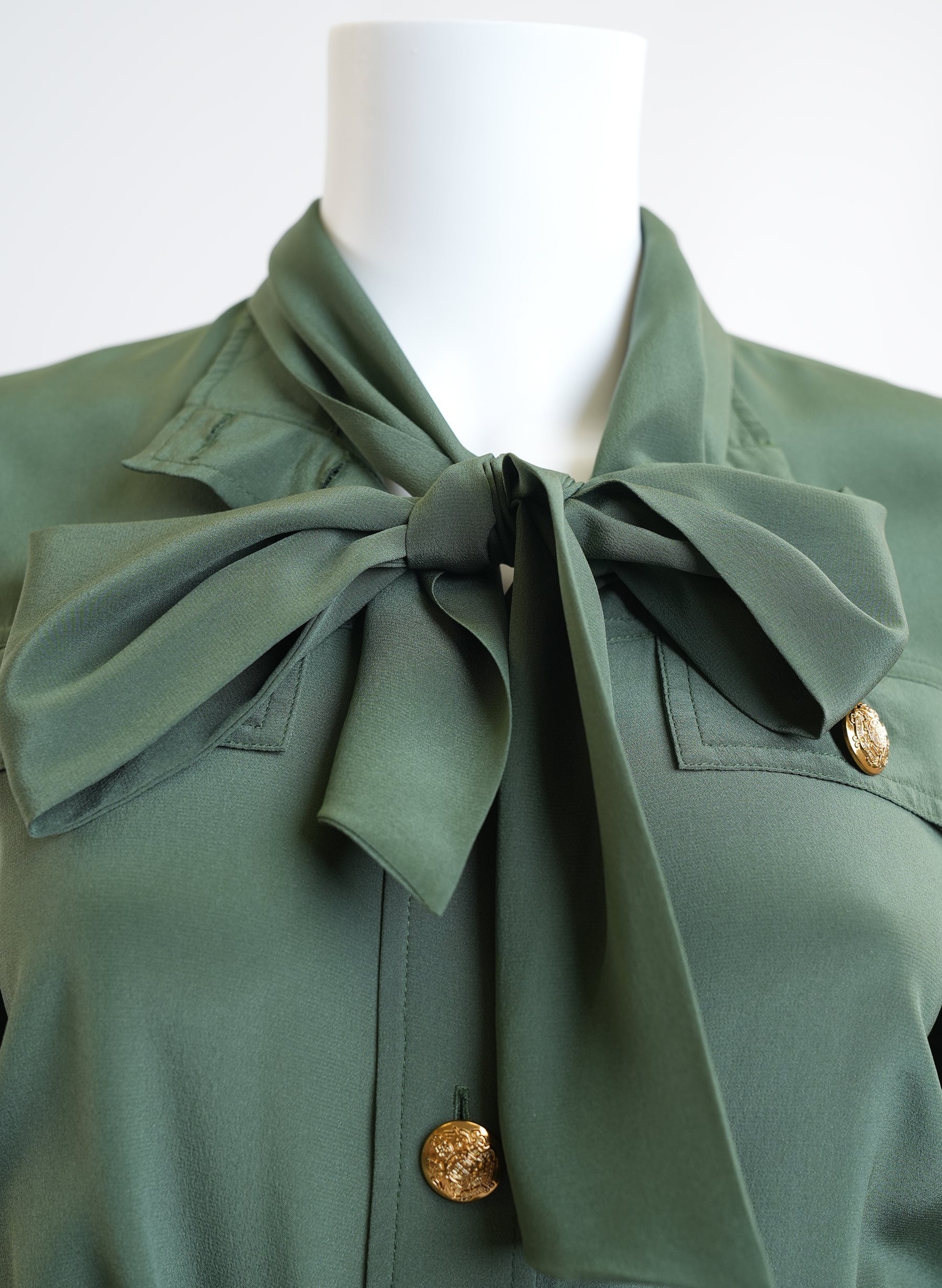 Combinaison courte en soie Zimmermann à boutons sur le devant