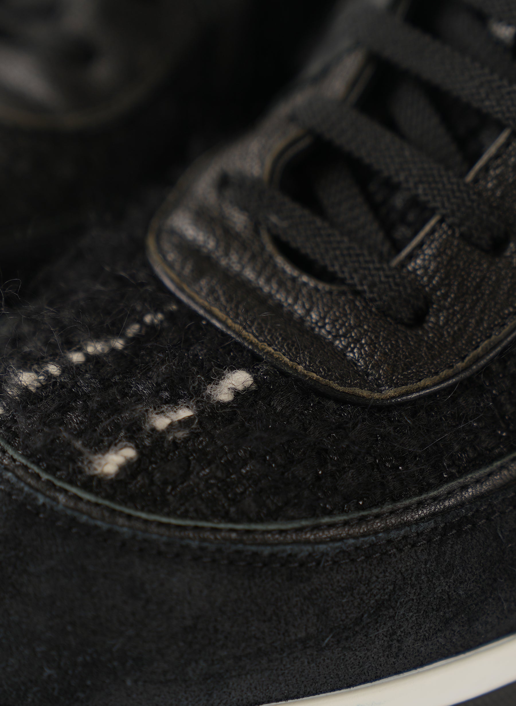 Baskets basses Chanel en tweed à logo CC entrelacé