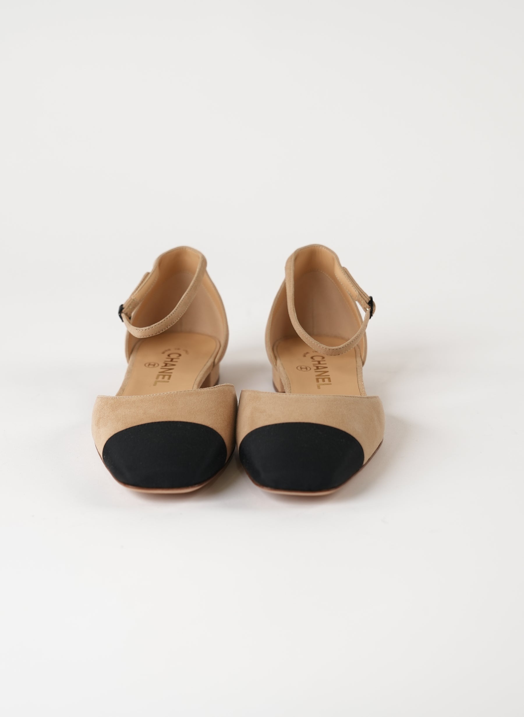 Ballerines Chanel D'Orsay en daim à motif colorblock