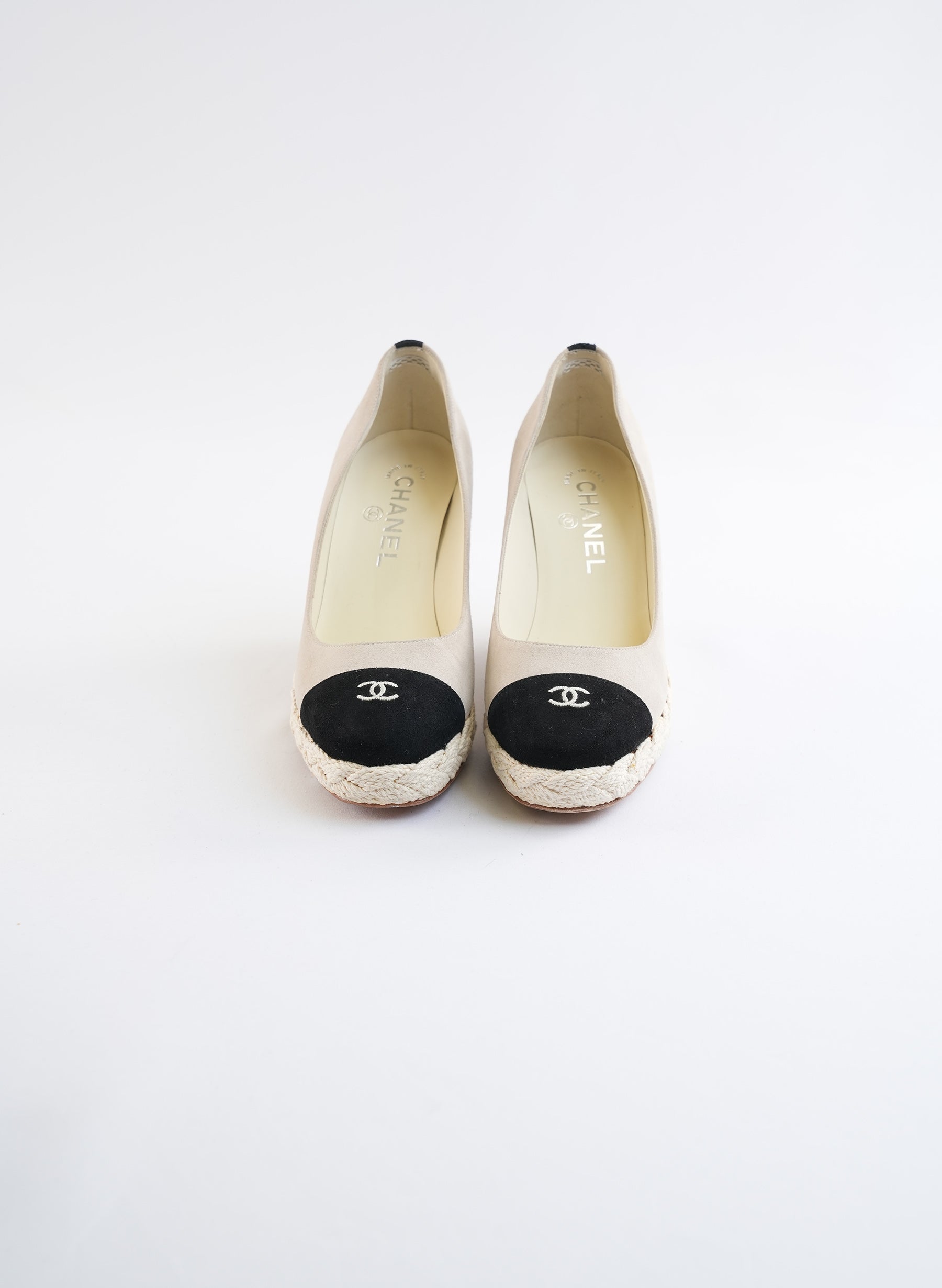 Escarpins Chanel à double CC entrelacé