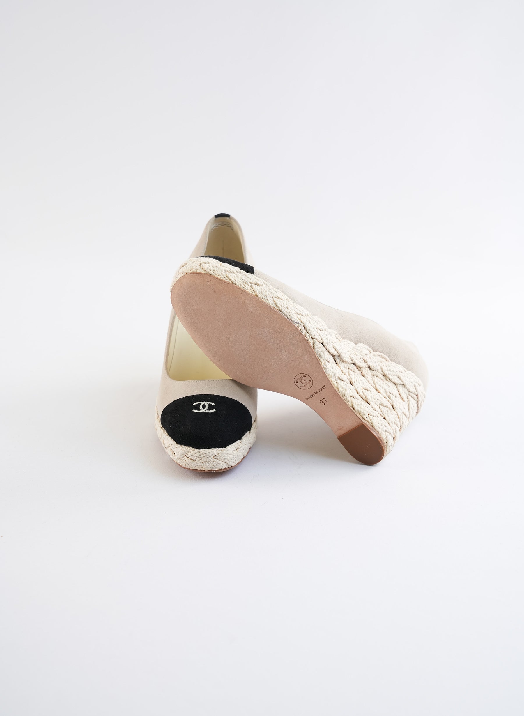 Escarpins Chanel à double CC entrelacé