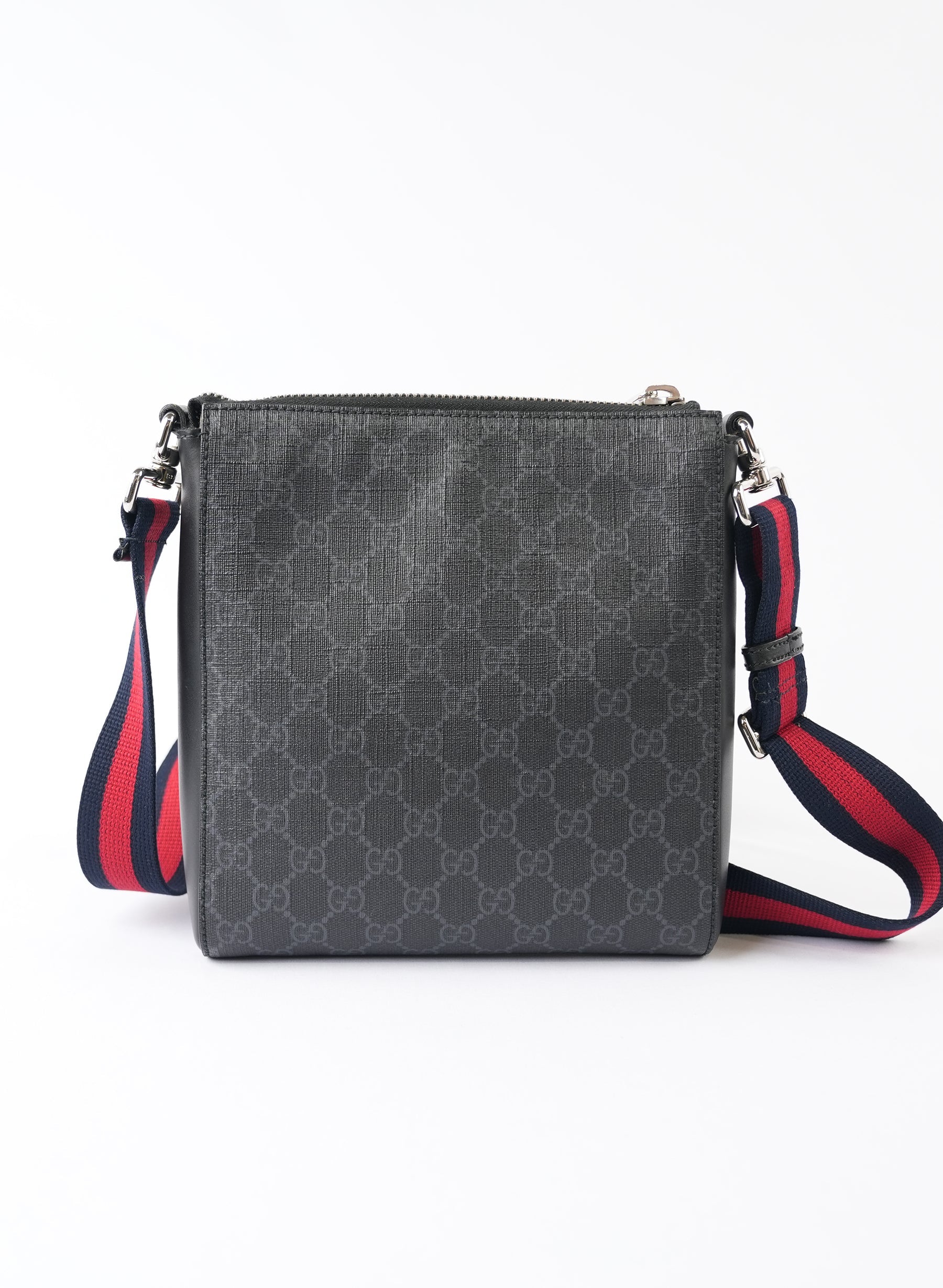 Sac messager plat Gucci GG Supreme Monogram Web petit format