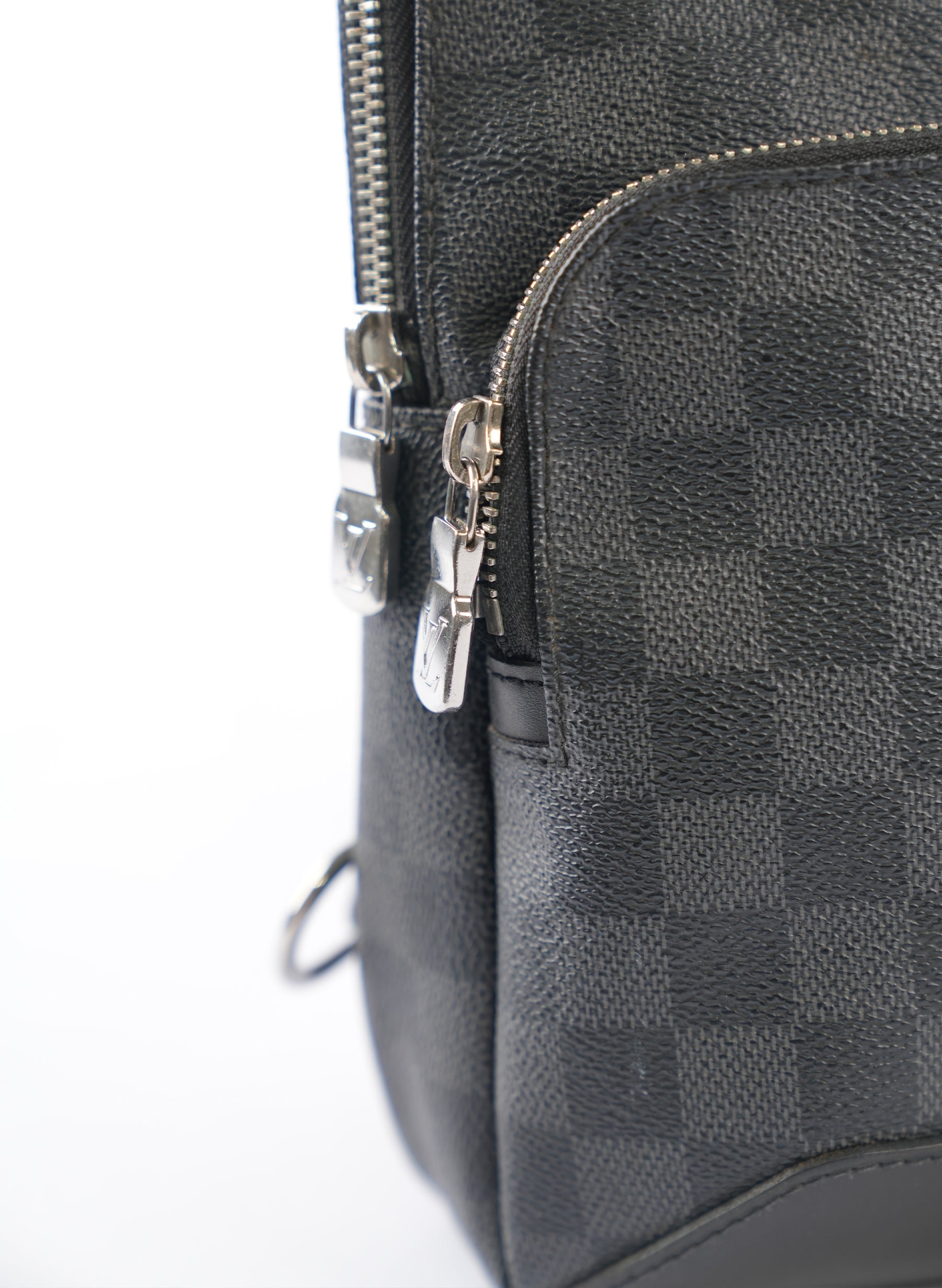 Louis Vuitton Damier Graphite Avenue Slingbag