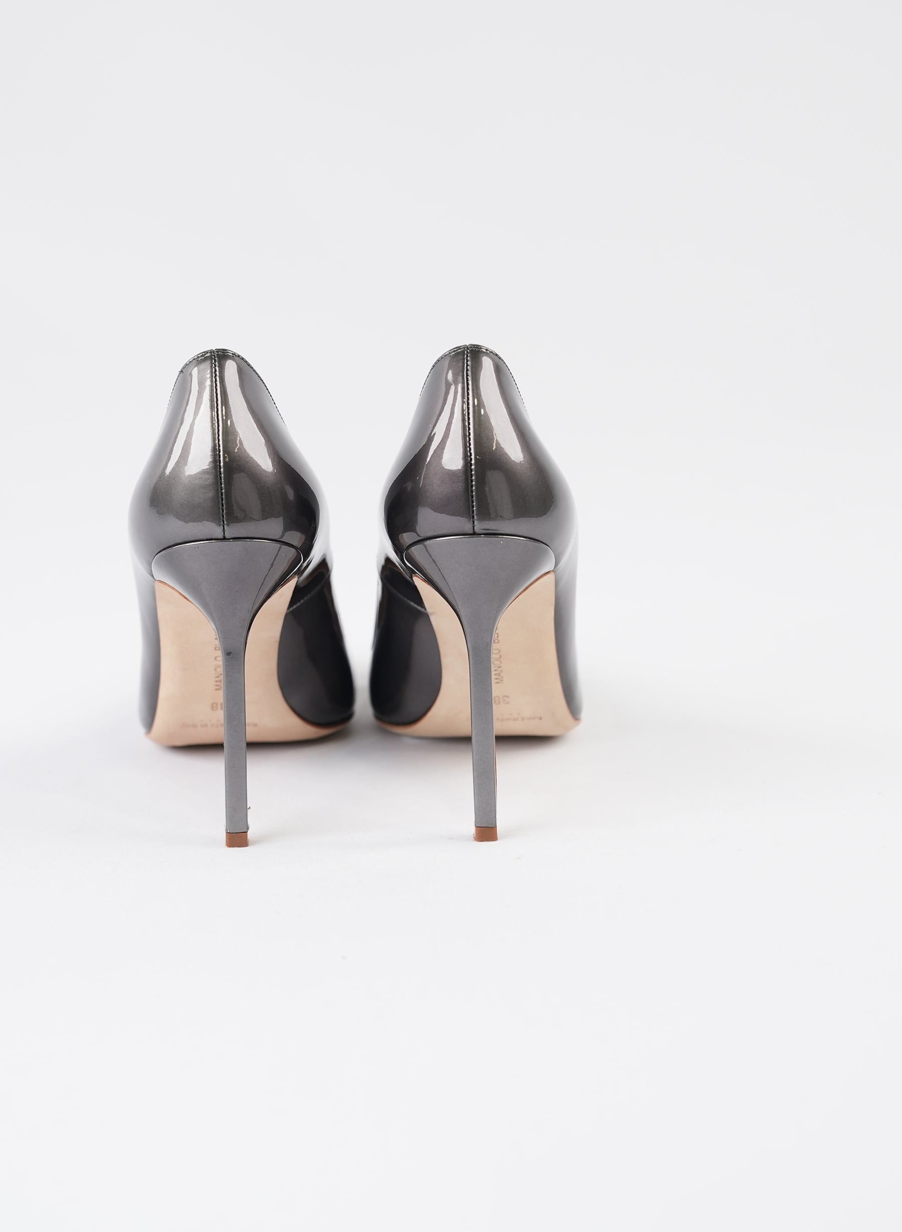 Escarpins Manolo Blahnik BB en cuir verni noir