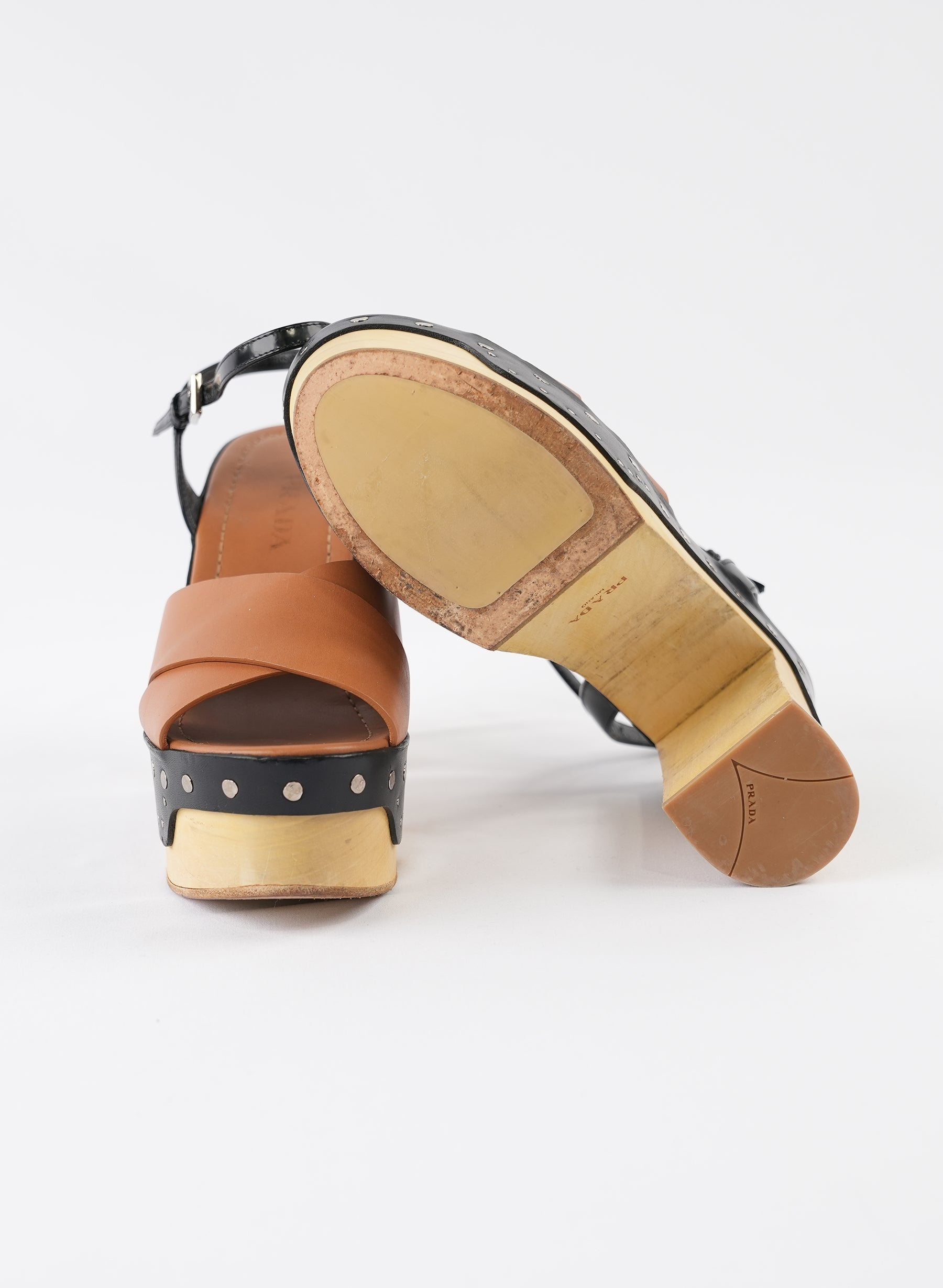 Sandales à plateforme Prada bicolores à brides croisées