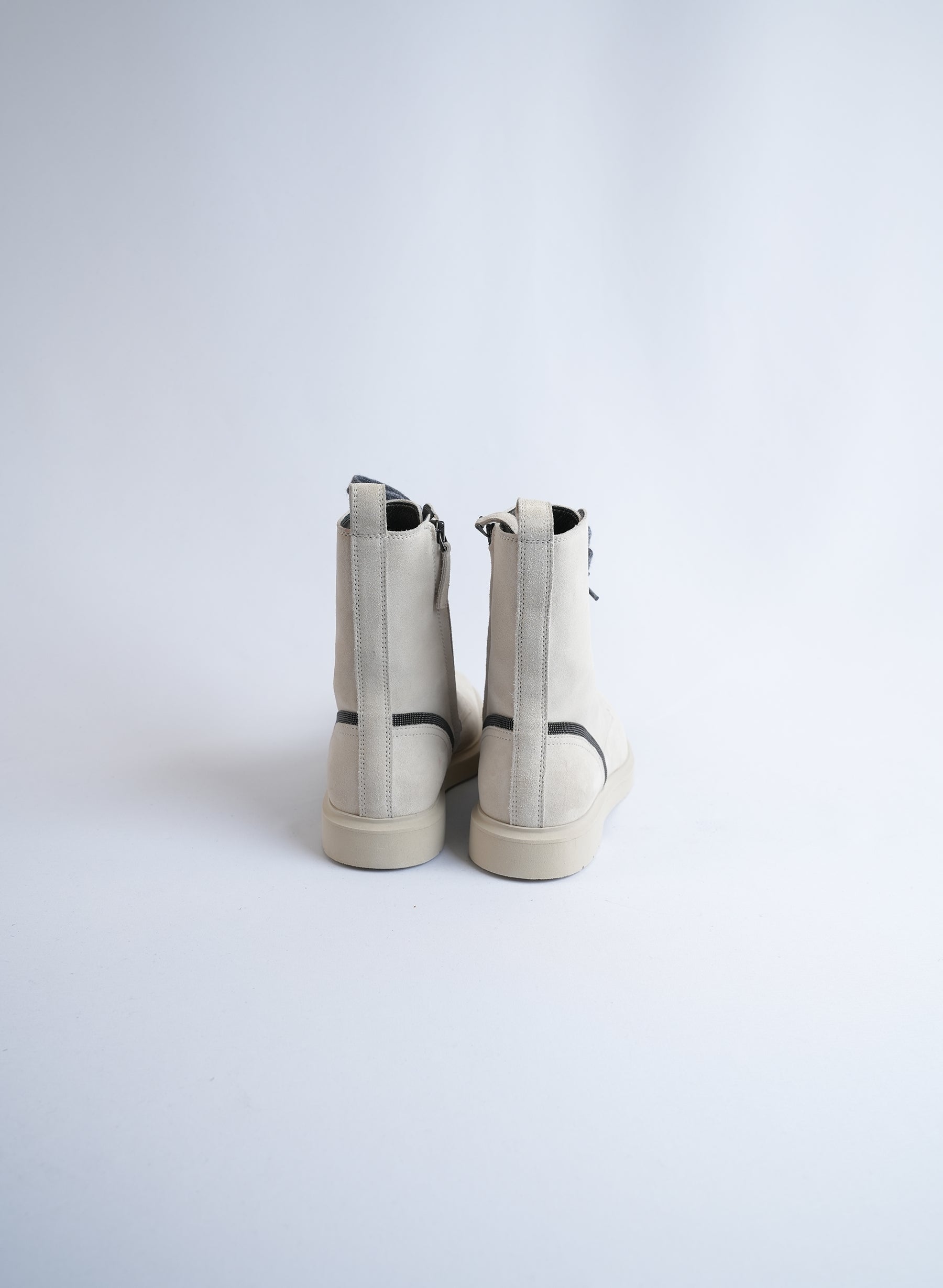 Bottes de combat en daim ornées de Brunello Cucinelli