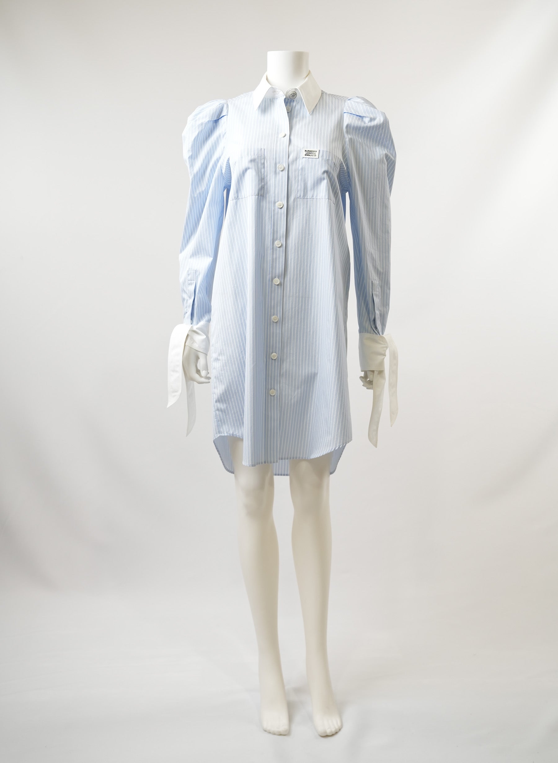 Robe rayée Burberry arrivant aux genoux