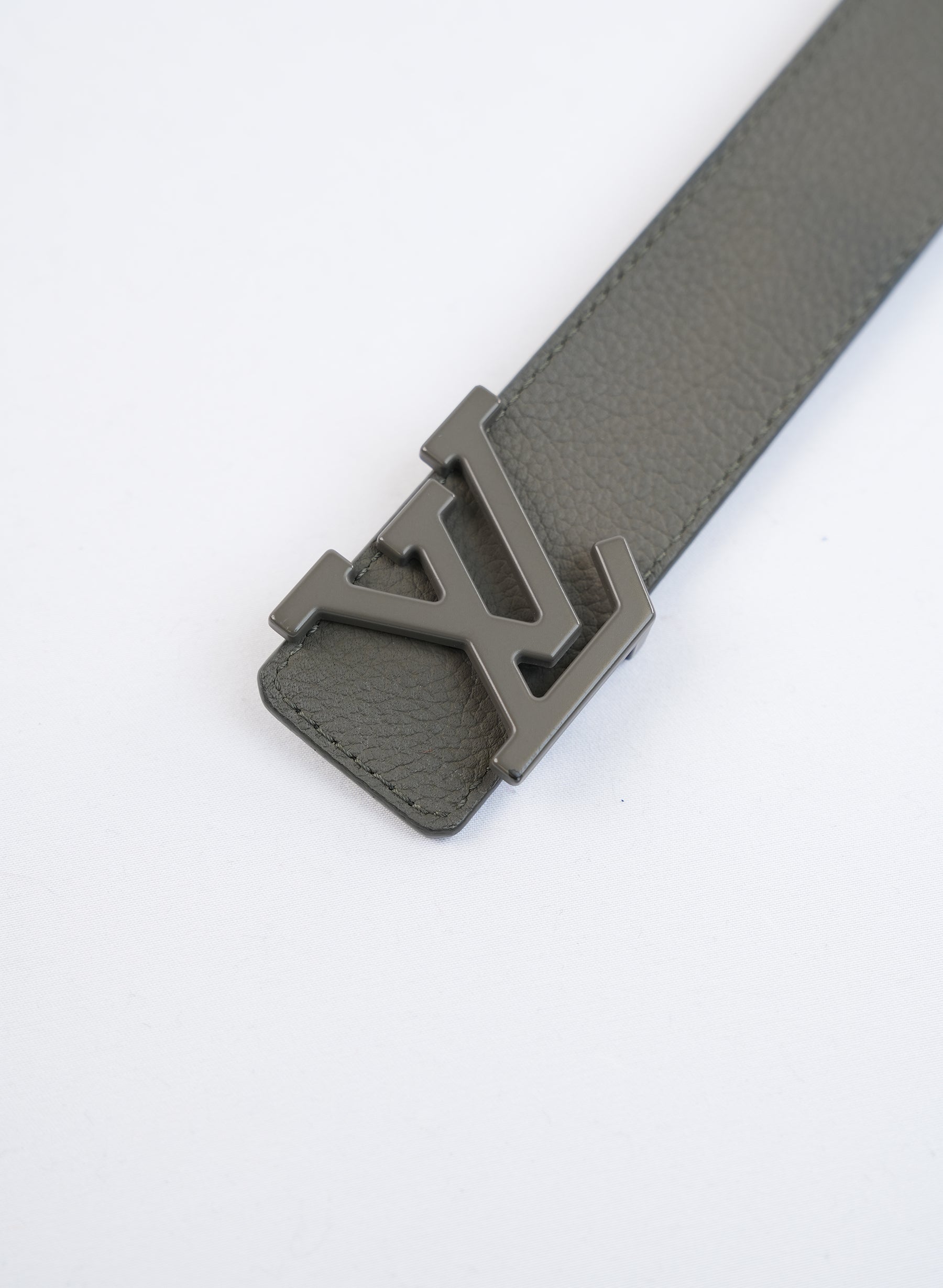 Ceinture Louis Vuitton gris foncé