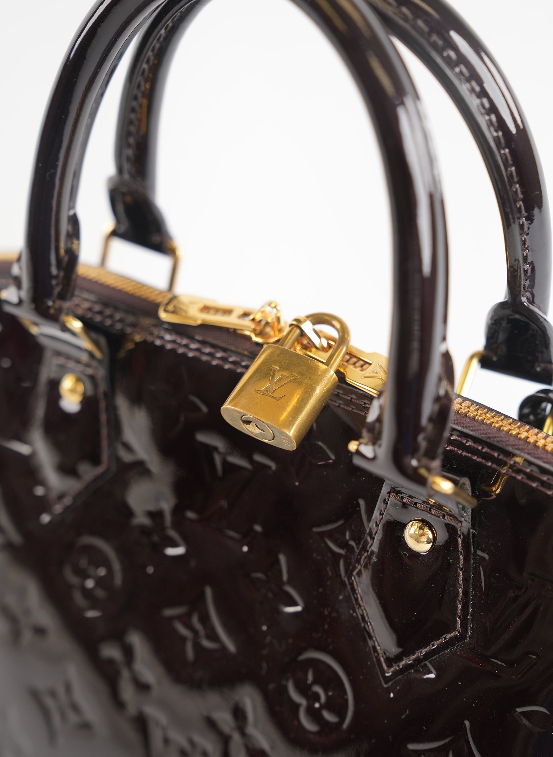Louis Vuitton Vernis Alma GM Maroon Handlebag