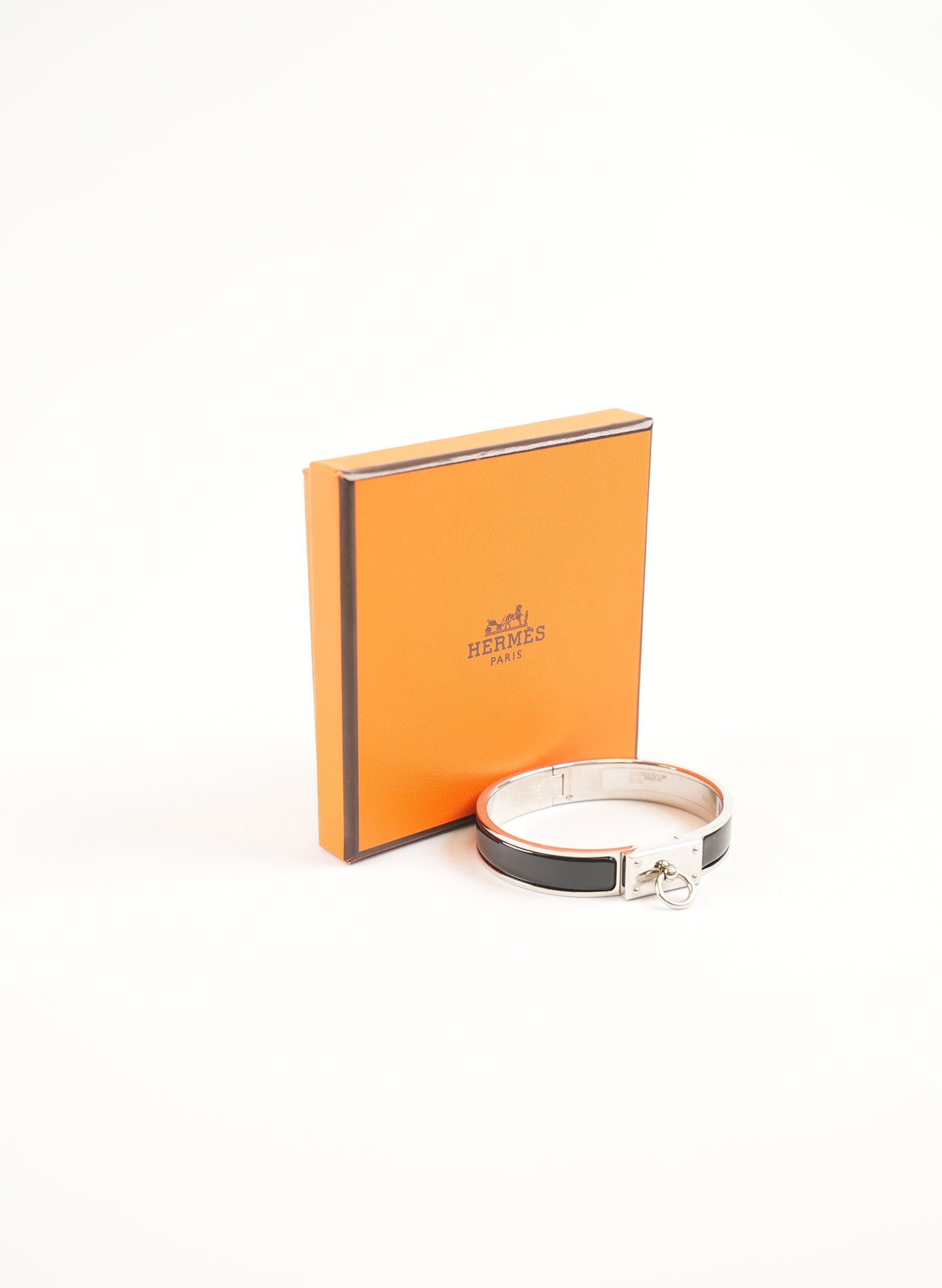 Bracelet Hermès en émail noir