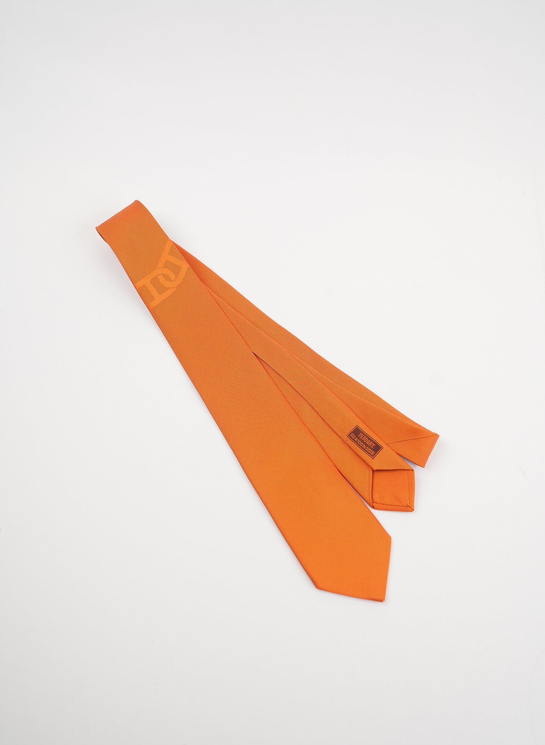 Cravate en soie orange Hermès