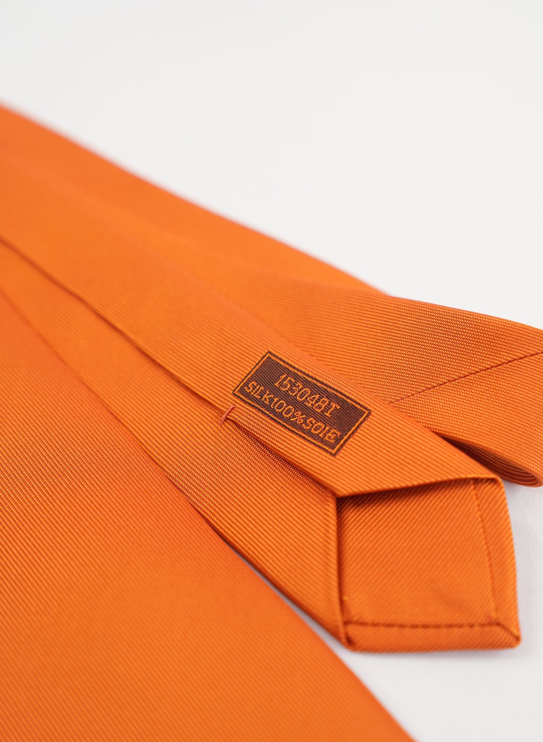 Cravate en soie orange Hermès