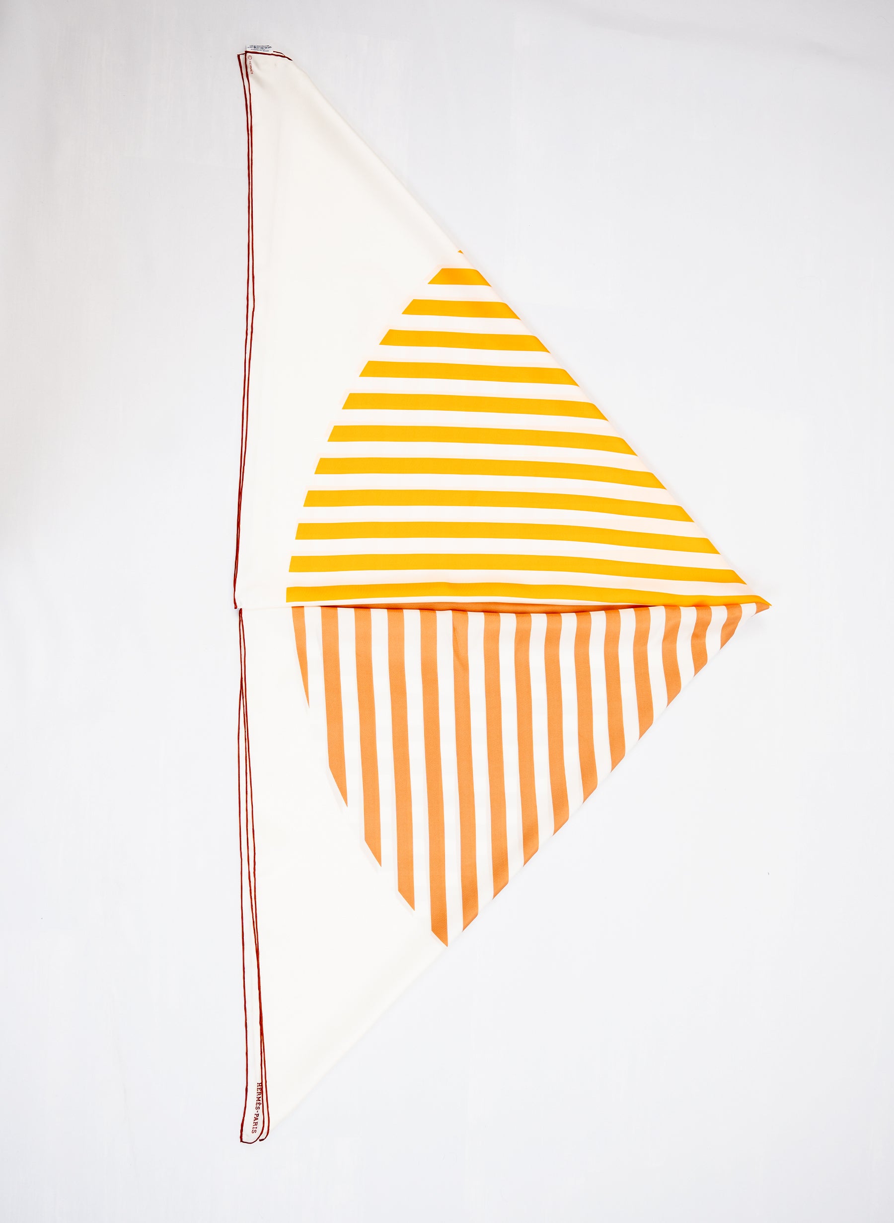 Foulard en soie imprimée Hermès