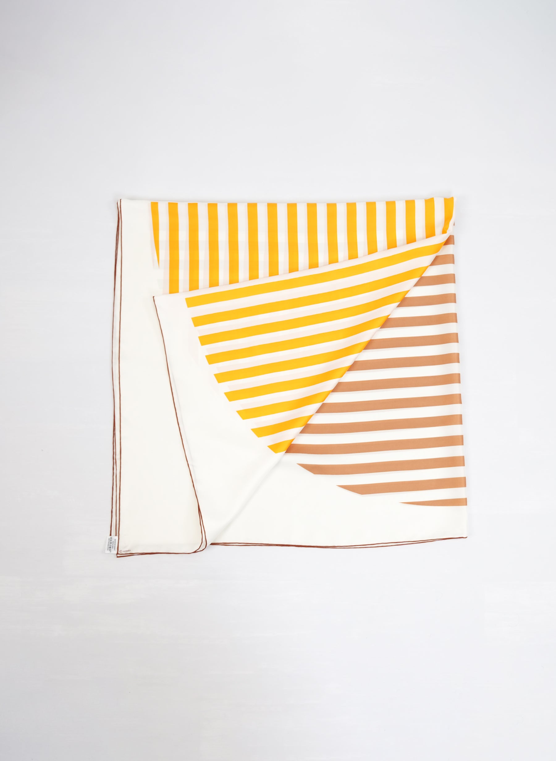 Foulard en soie imprimée Hermès