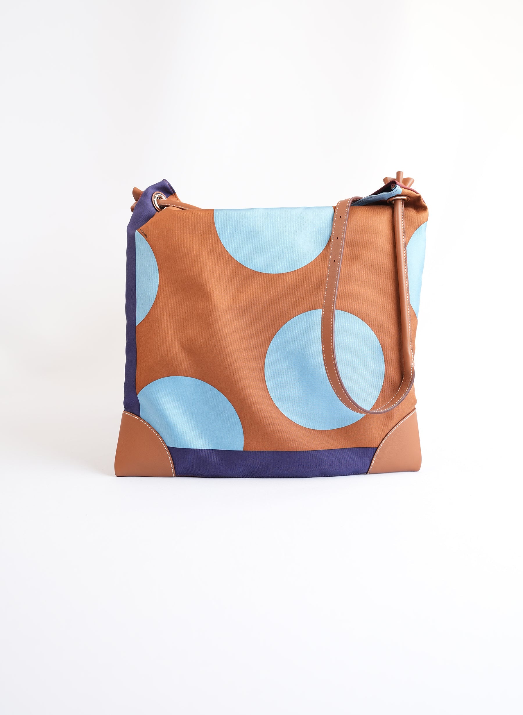 Hermès Silkycity 33 Printed Silk Crossbody With Leather Trim