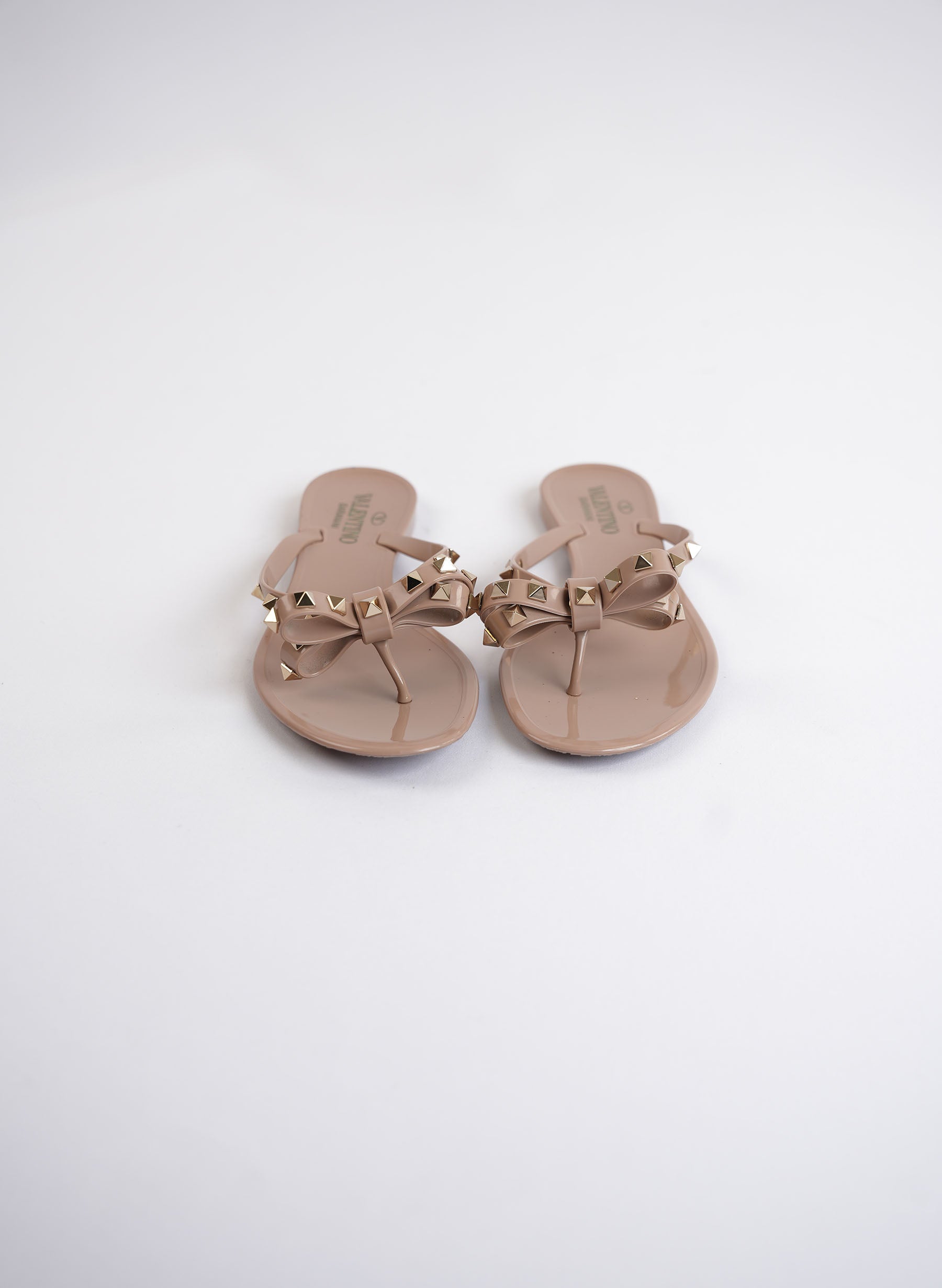 Sandales à lanières en gelée Valentino Garavani Rockstud