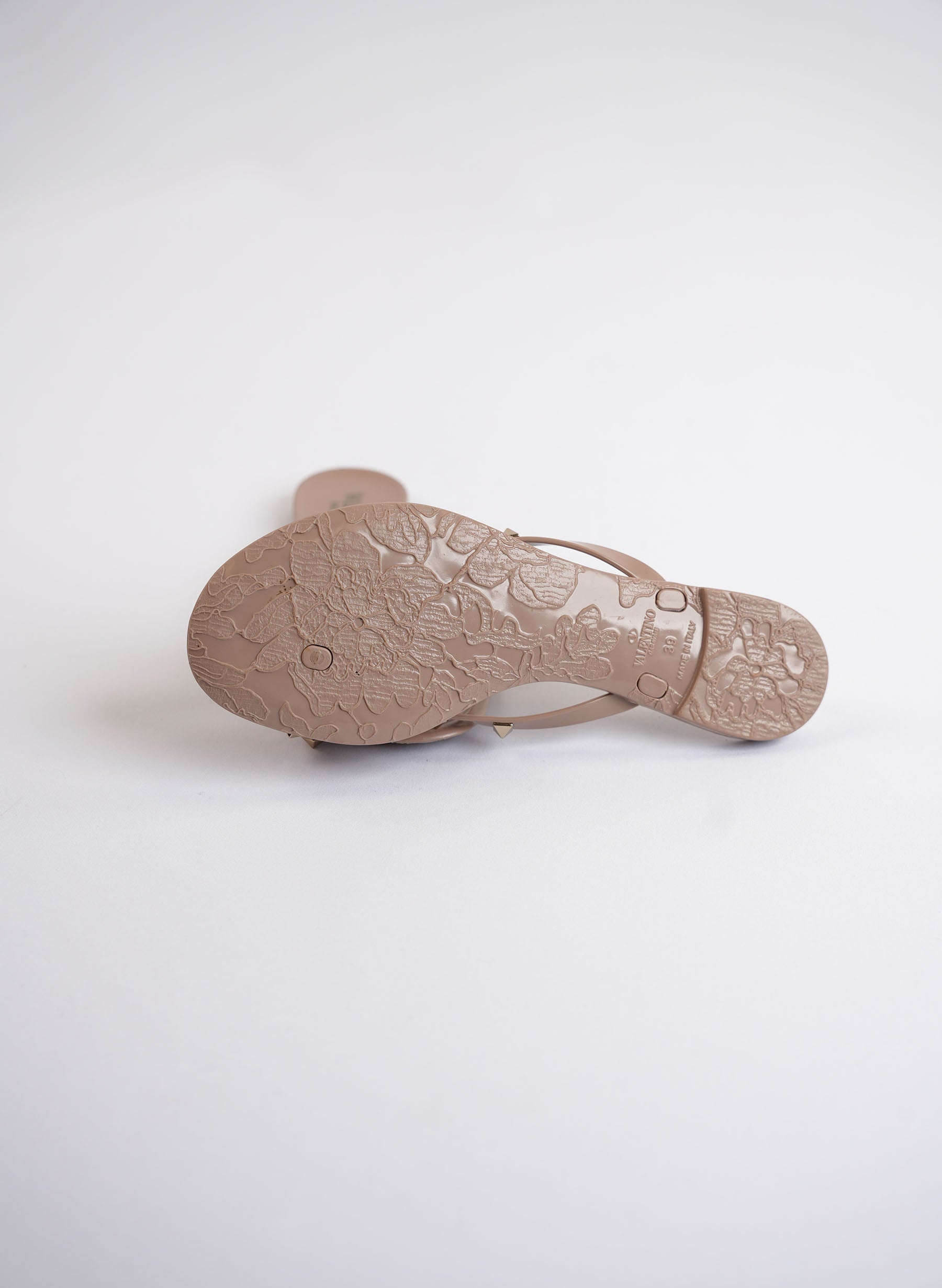 Sandales à lanières en gelée Valentino Garavani Rockstud