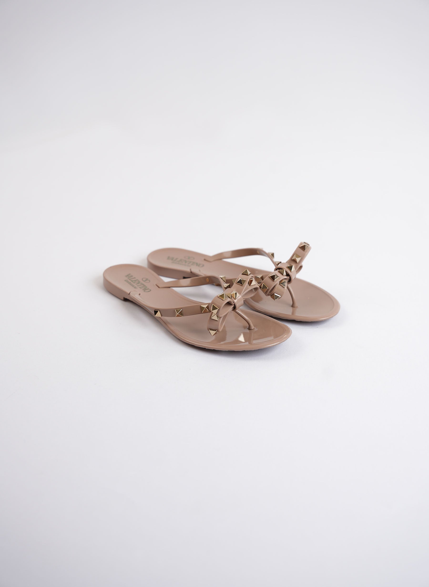 Sandales à lanières en gelée Valentino Garavani Rockstud