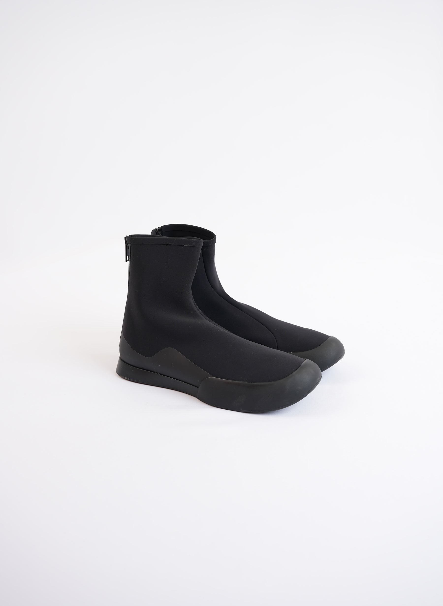 The Row Scuba Boots