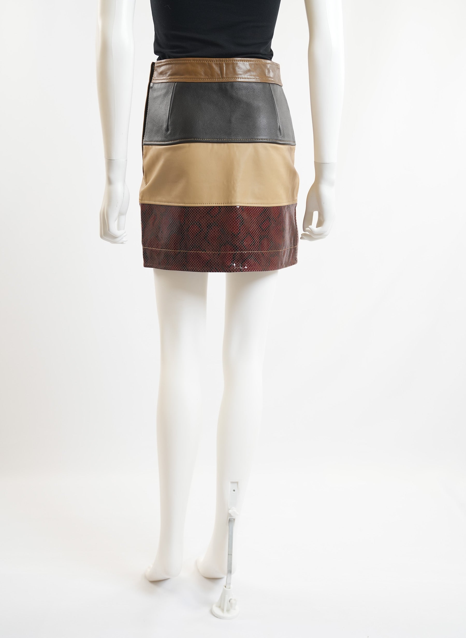 Jupe en cuir patchwork Ganni