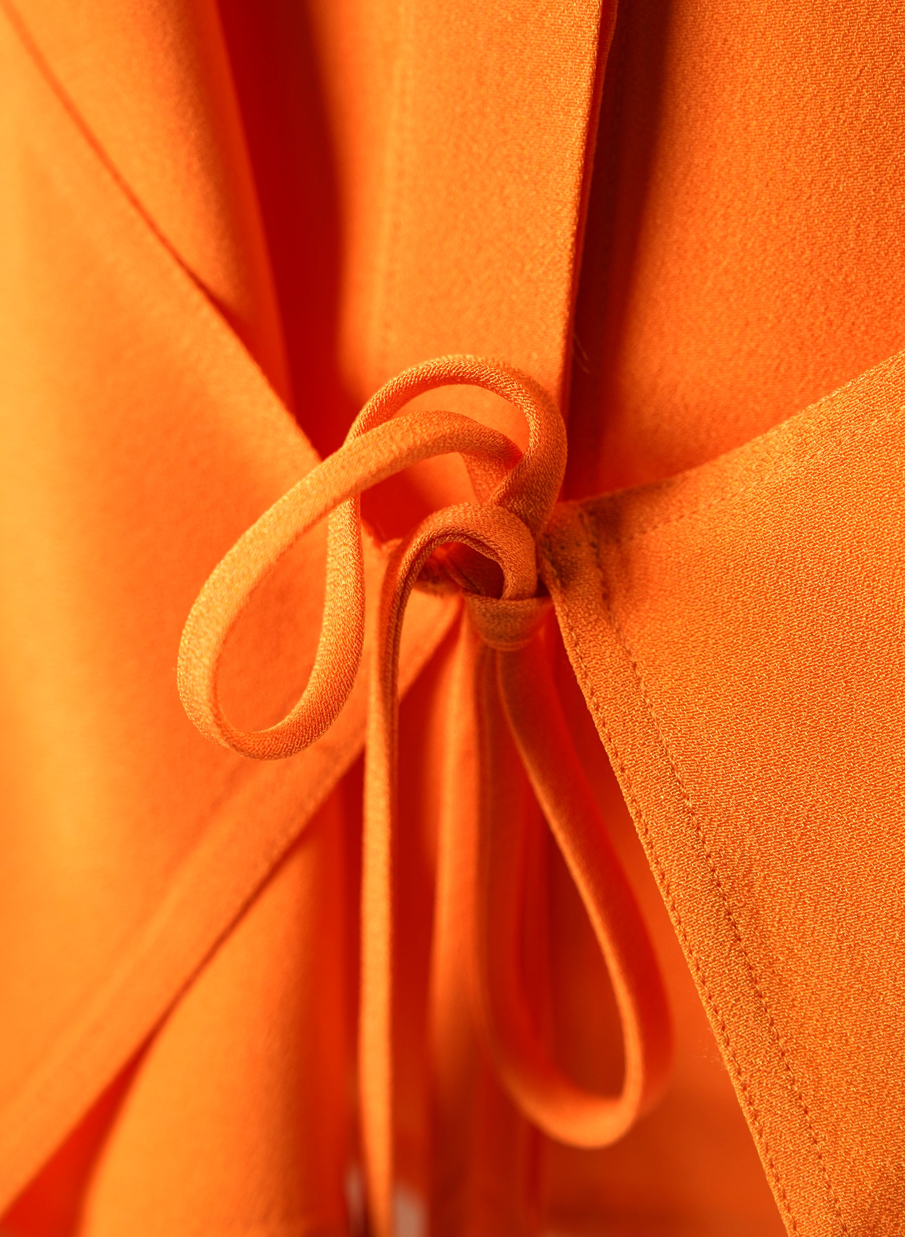 Haut tablier cache-cœur à manches longues Rosetta Getty