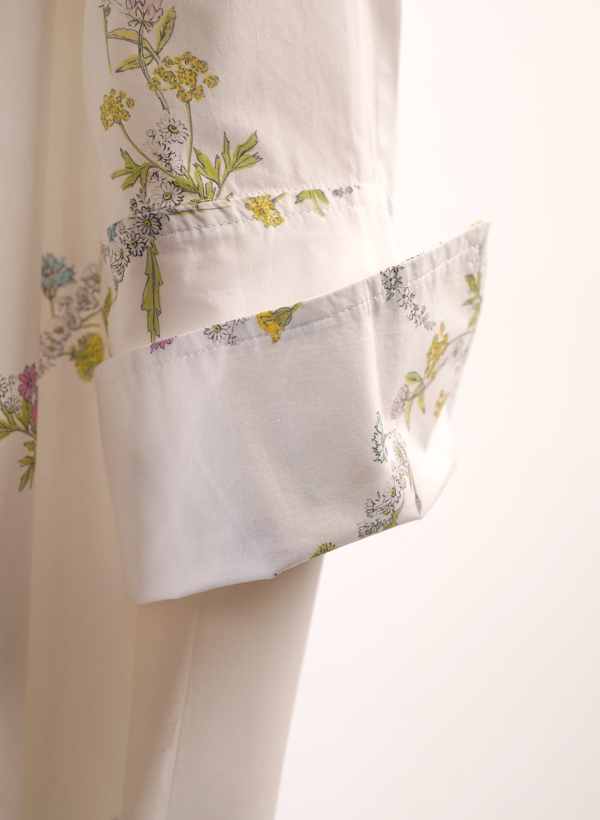 Robe droite Ganni en coton biologique à fleurs