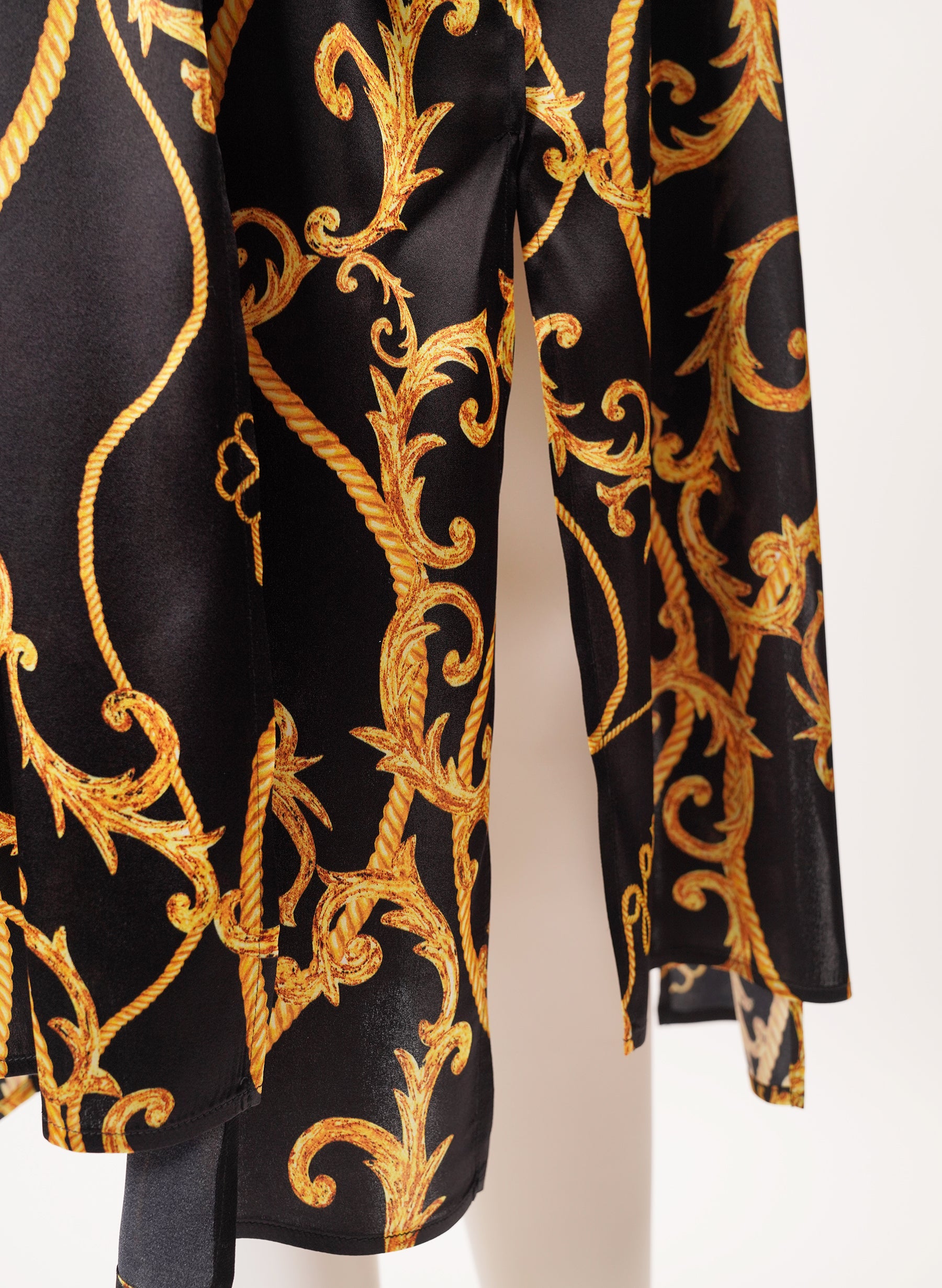 Robe midi froncée en satin à imprimé baroque Ganni