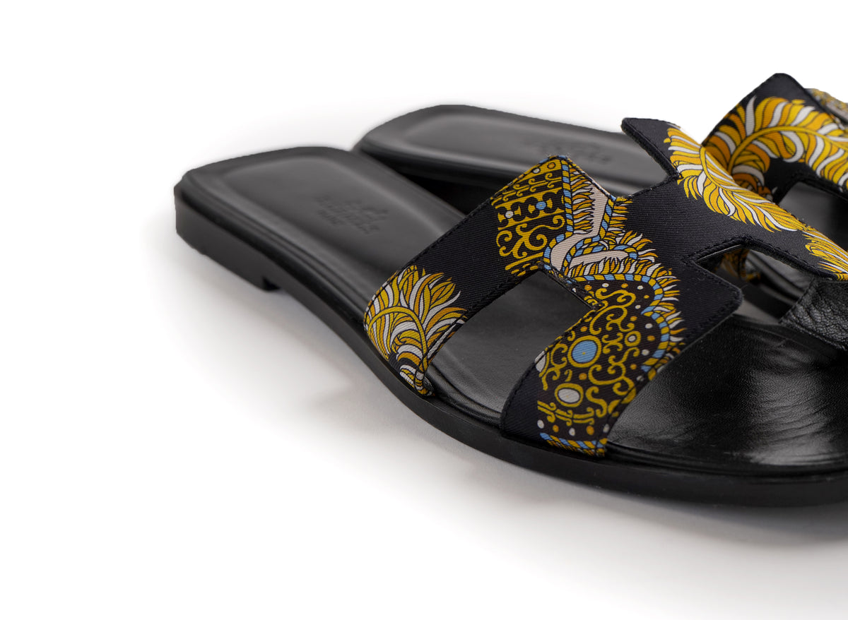 Hermes Sous L'Egide de Mars Imprimé Canvas Oran Flat Slides