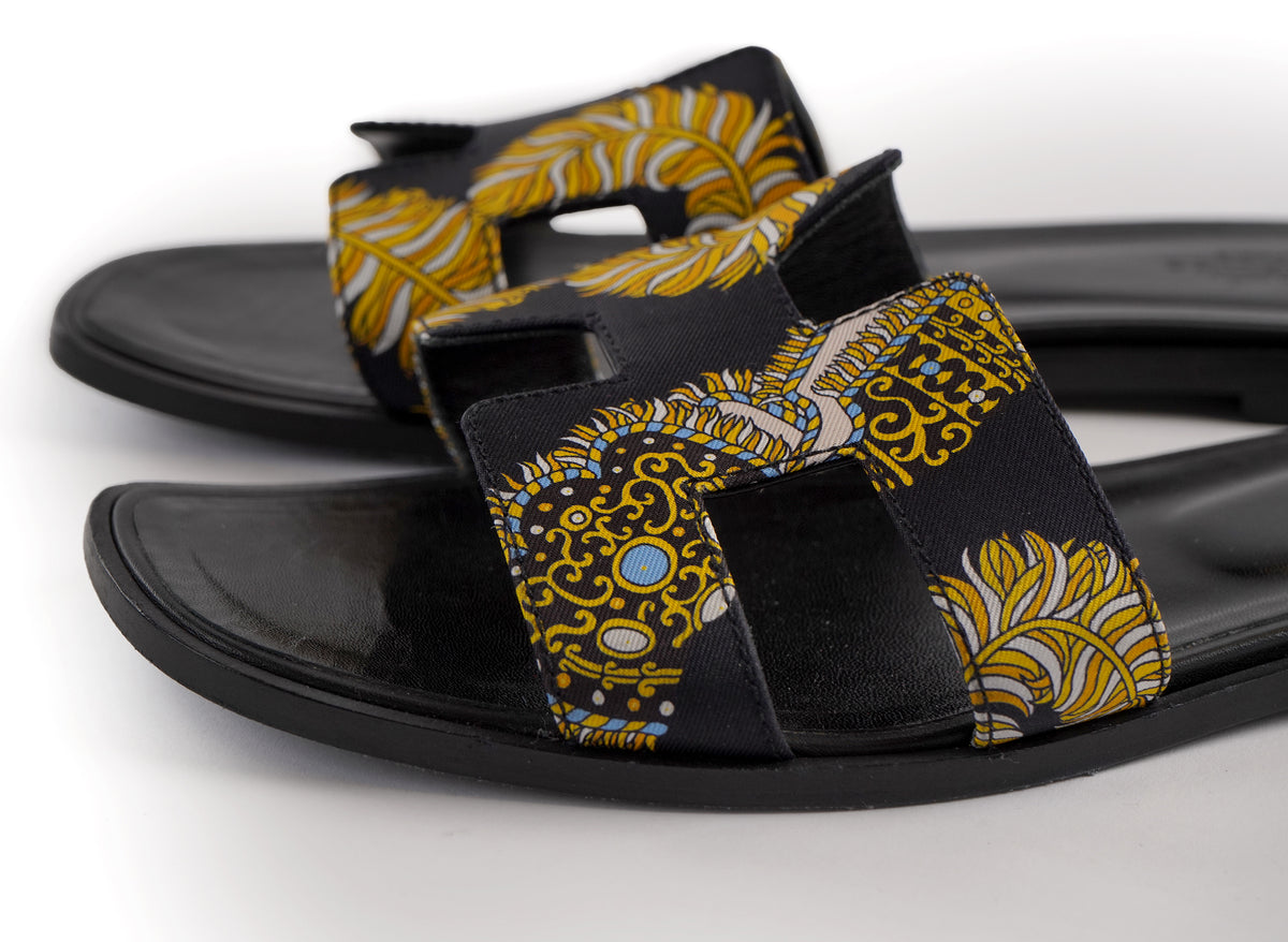 Hermes Sous L'Egide de Mars Imprimé Canvas Oran Flat Slides