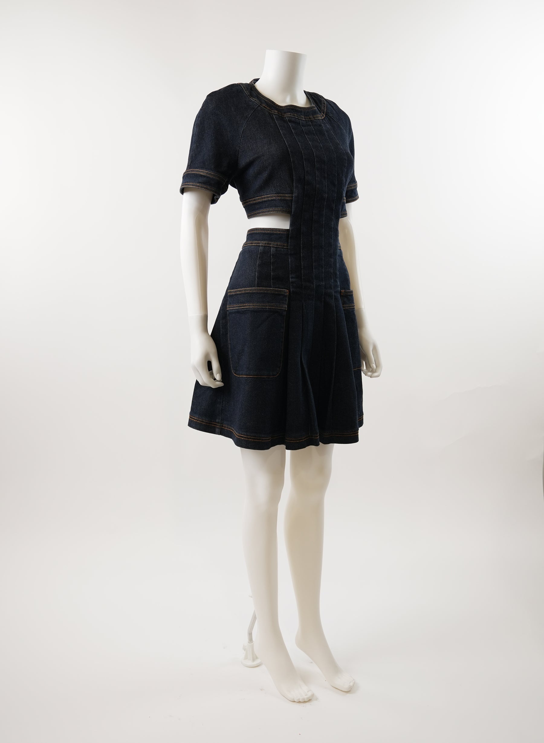 Robe en jean Fendi à manches courtes et découpes