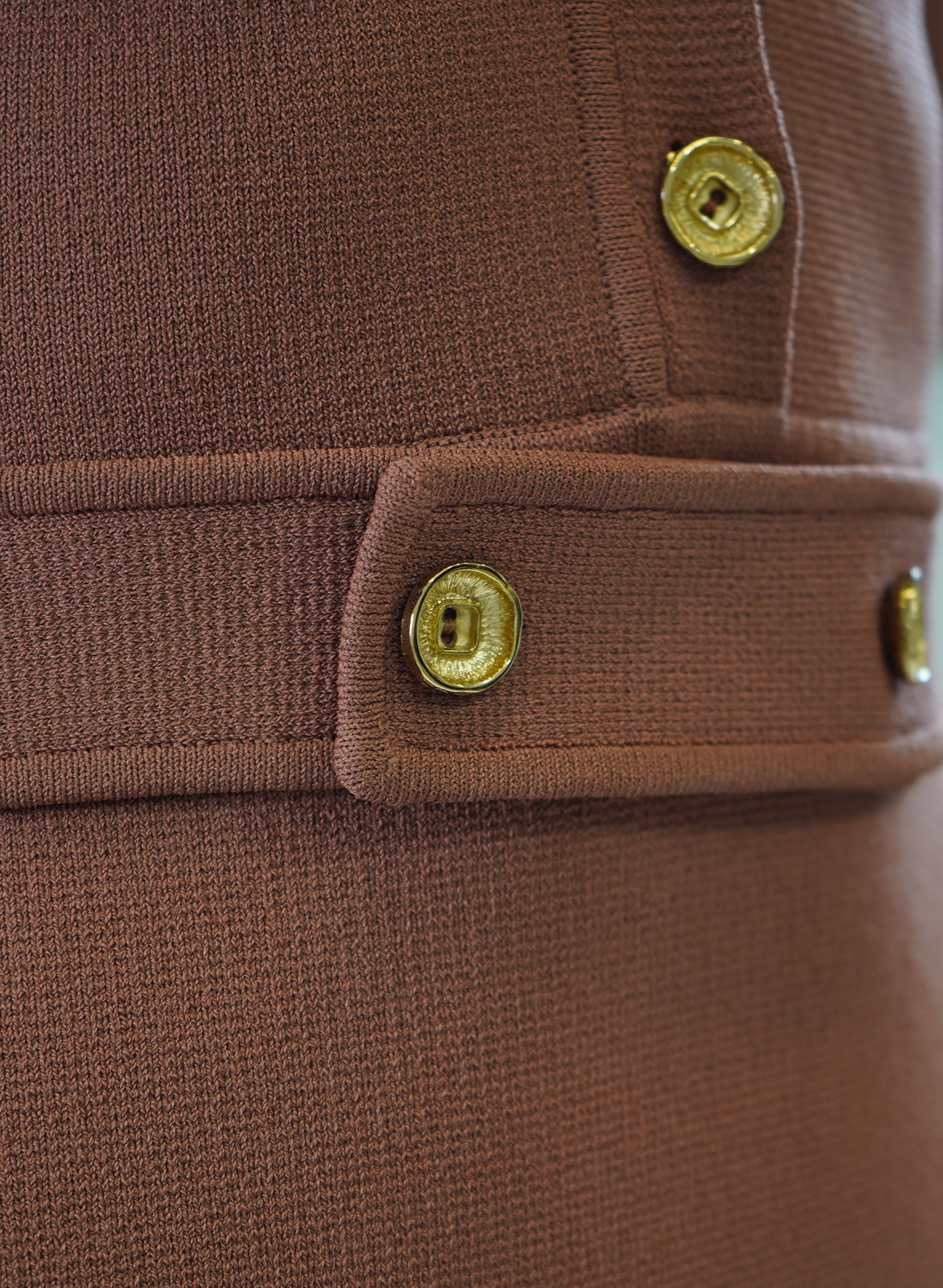 Robe courte boutonnée en crêpe Scanlan Theodore