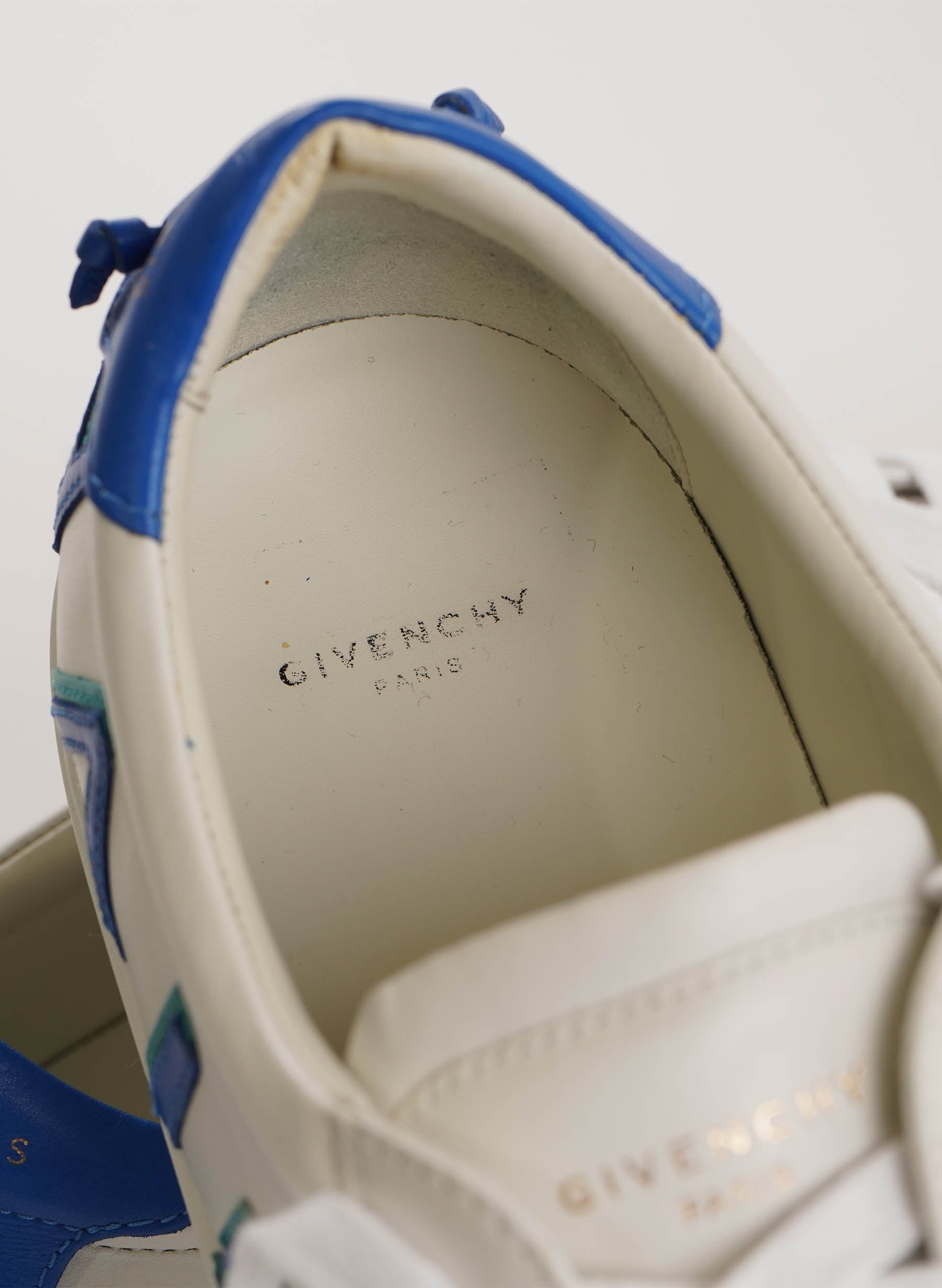 Givenchy Urban Street Logo Low-Top Sneakers