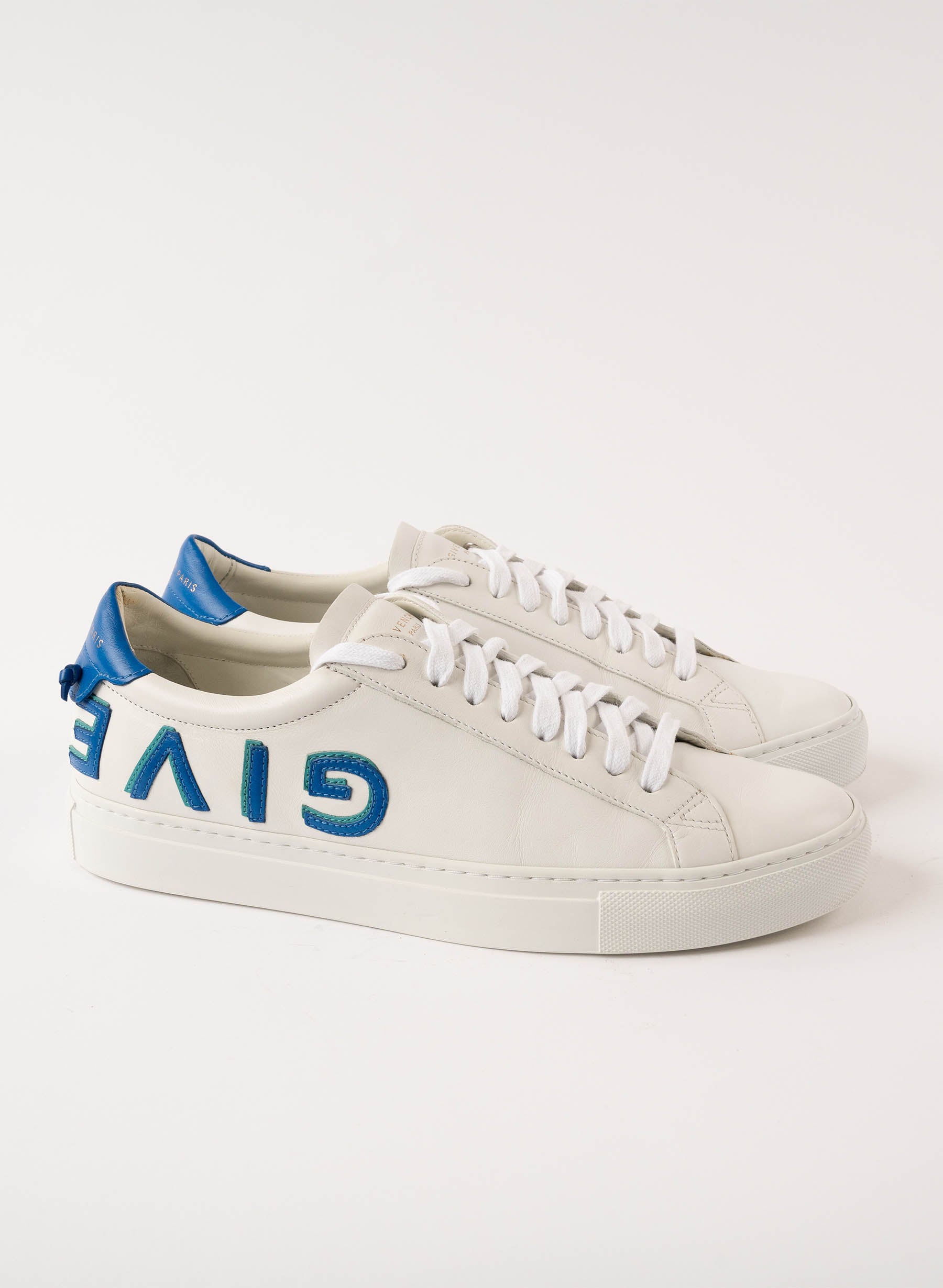 Givenchy Urban Street Logo Low-Top Sneakers