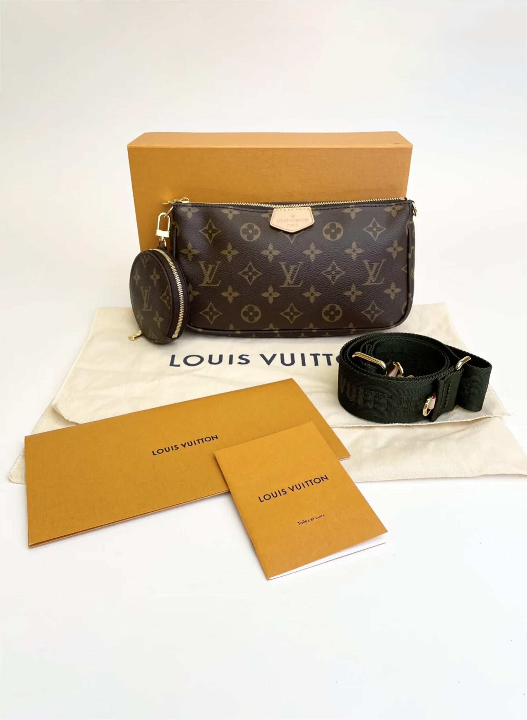 Louis Vuitton Multi Pochette Accessories