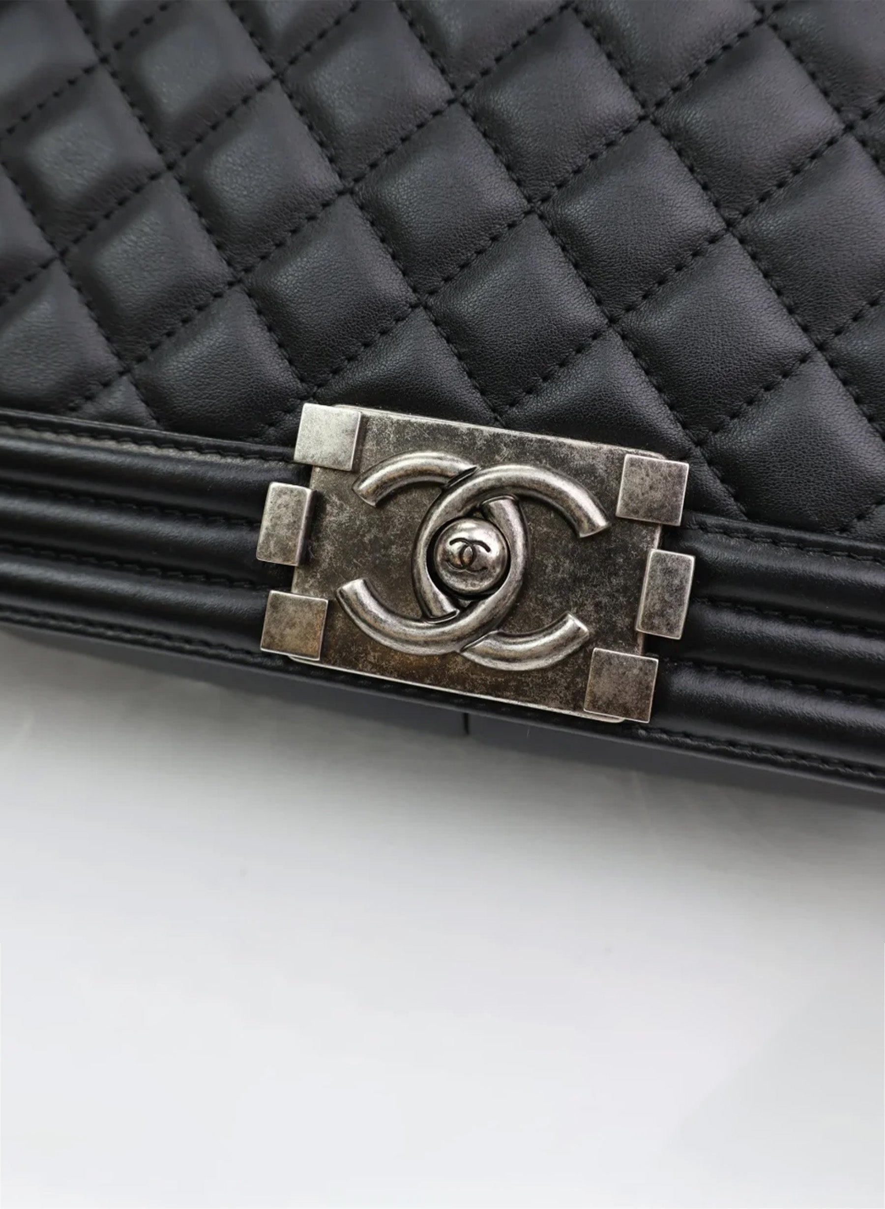 Chanel Boy Bag Old Medium Black Calfskin