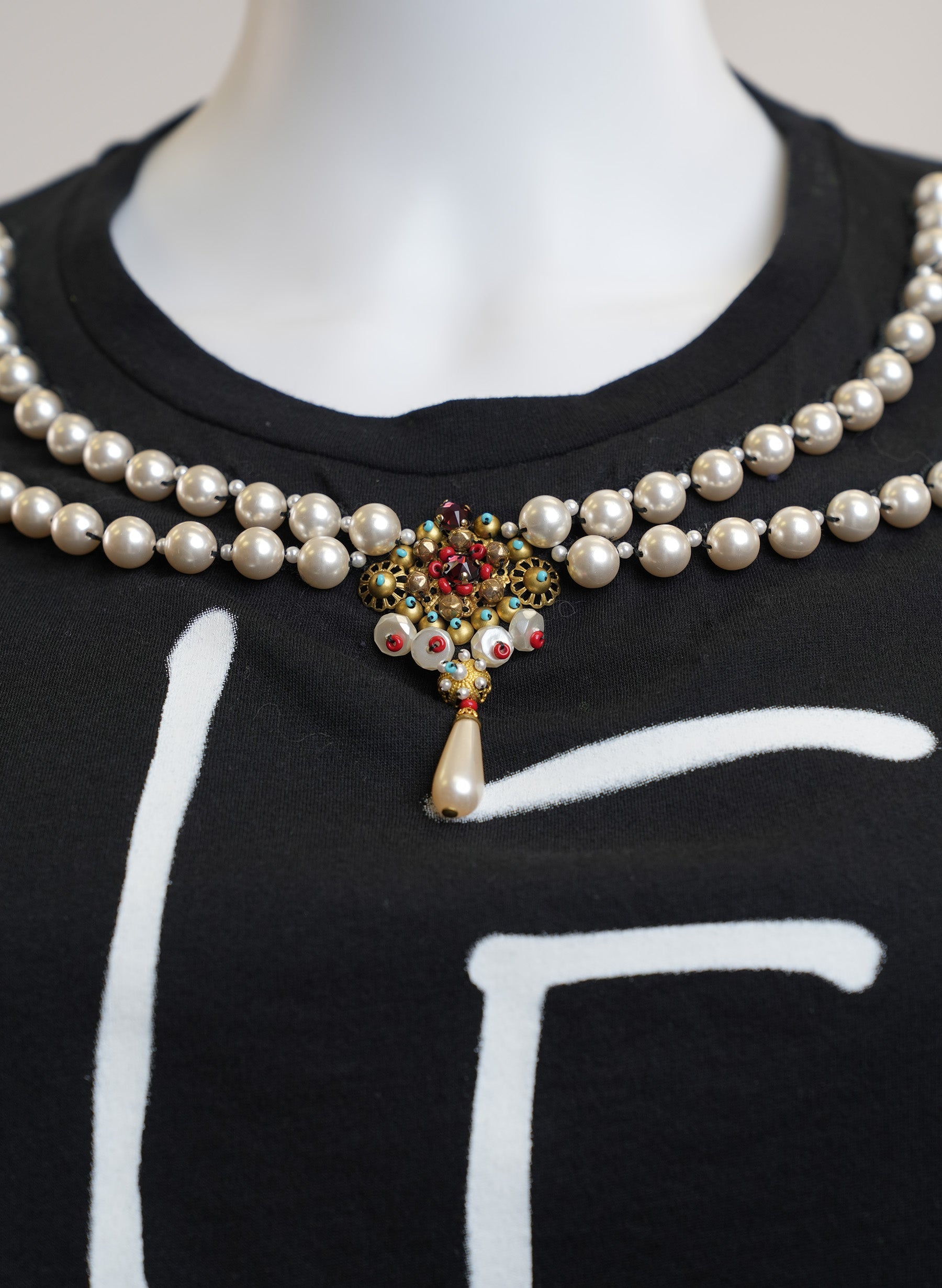 Gucci Life Is Gucci Pearl T-Shirt